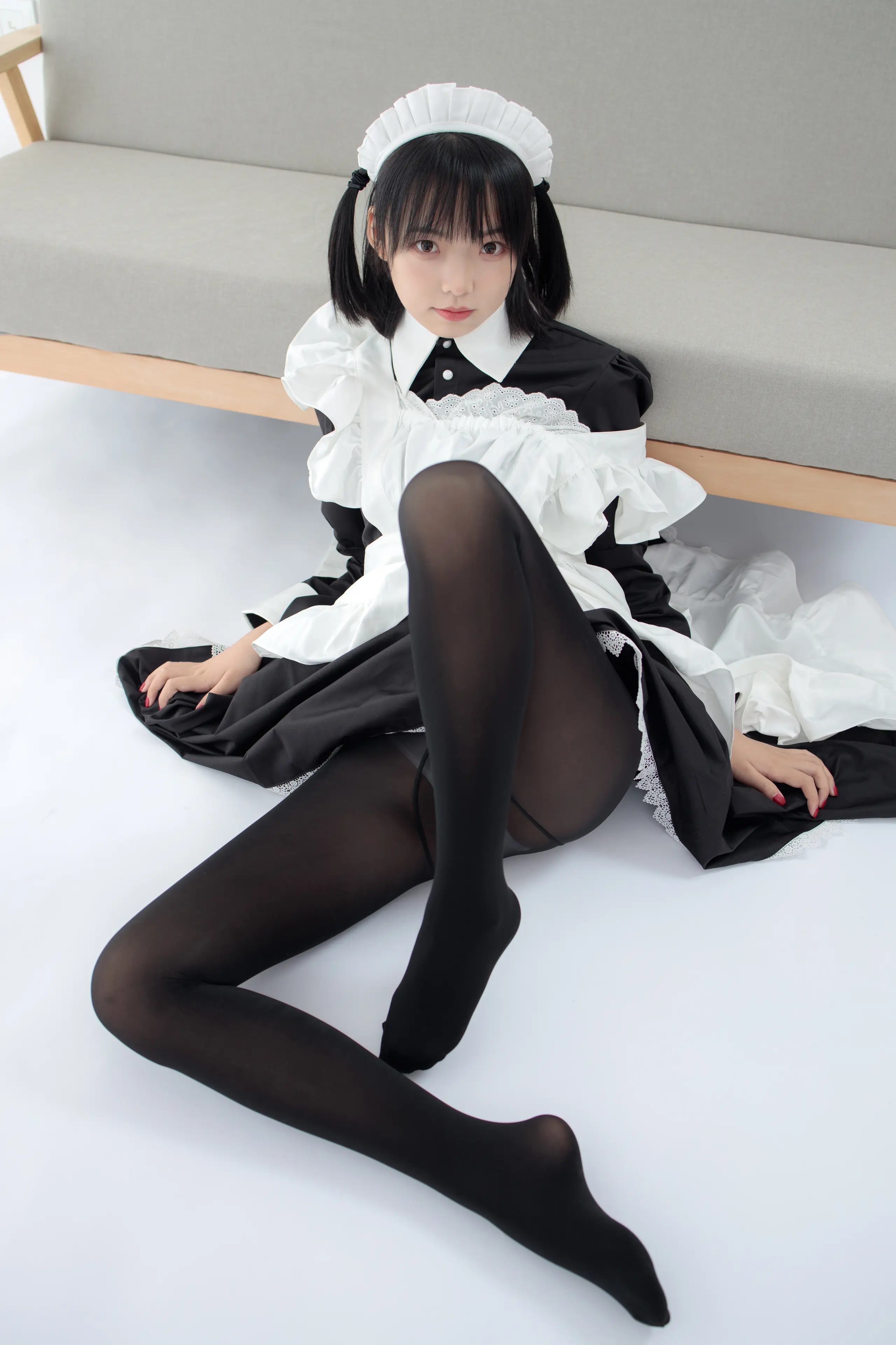 森萝财团 JKFUN 卉子 80D黑丝 踩物女仆 [67P]