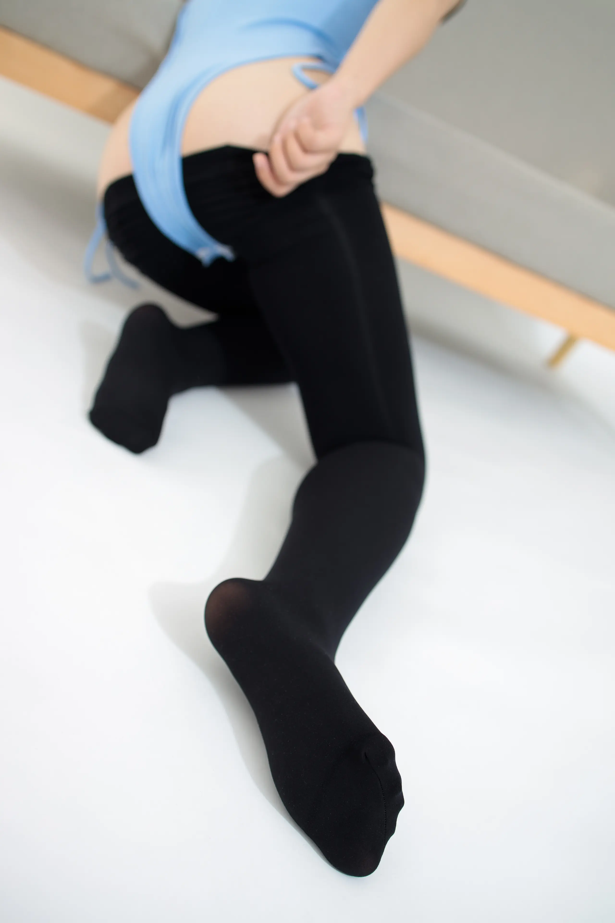 森萝财团 JKFUN 小夜 80D厚黑砕面 [84P]