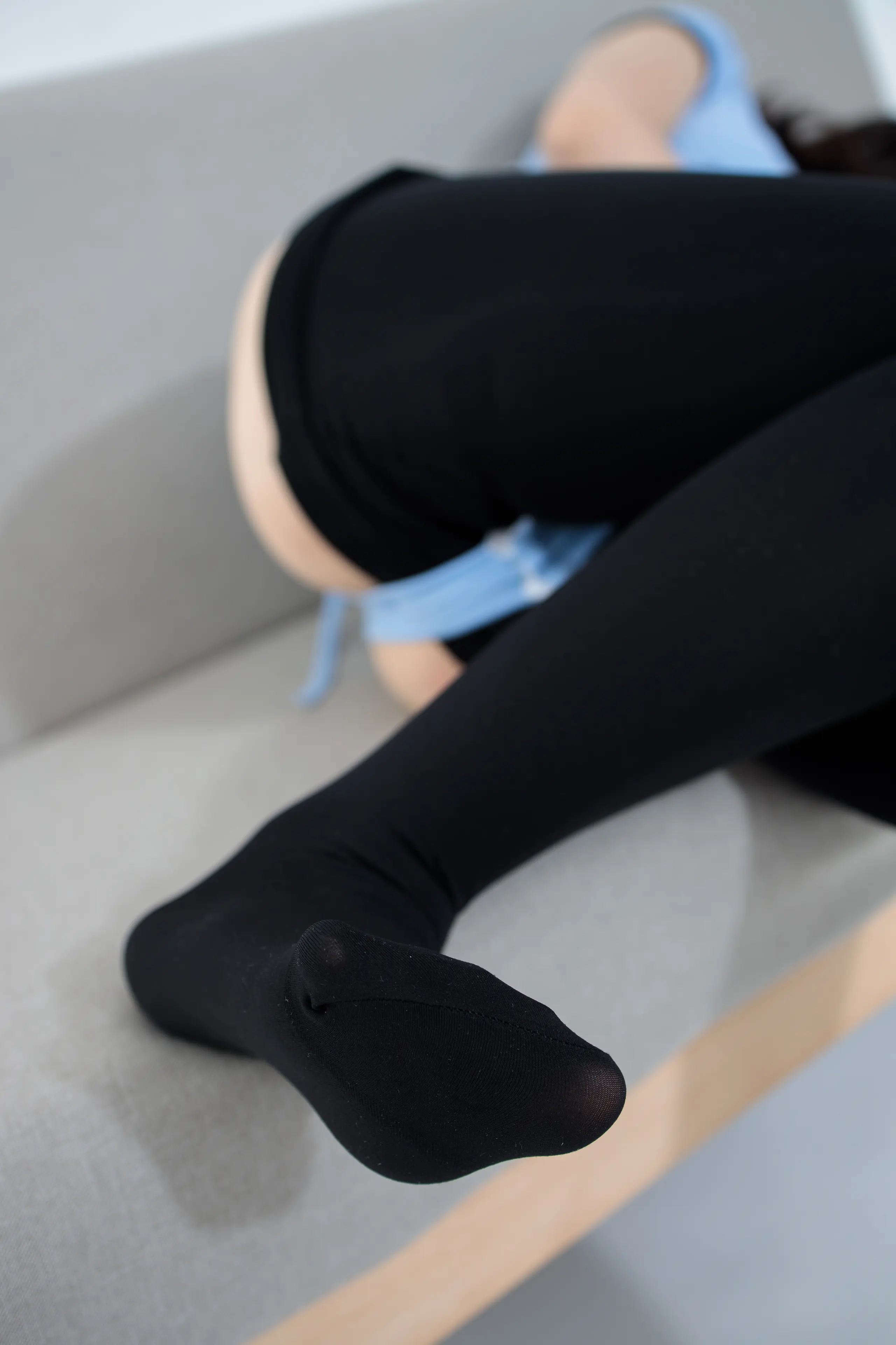 森萝财团 JKFUN 小夜 80D厚黑砕面 [84P]