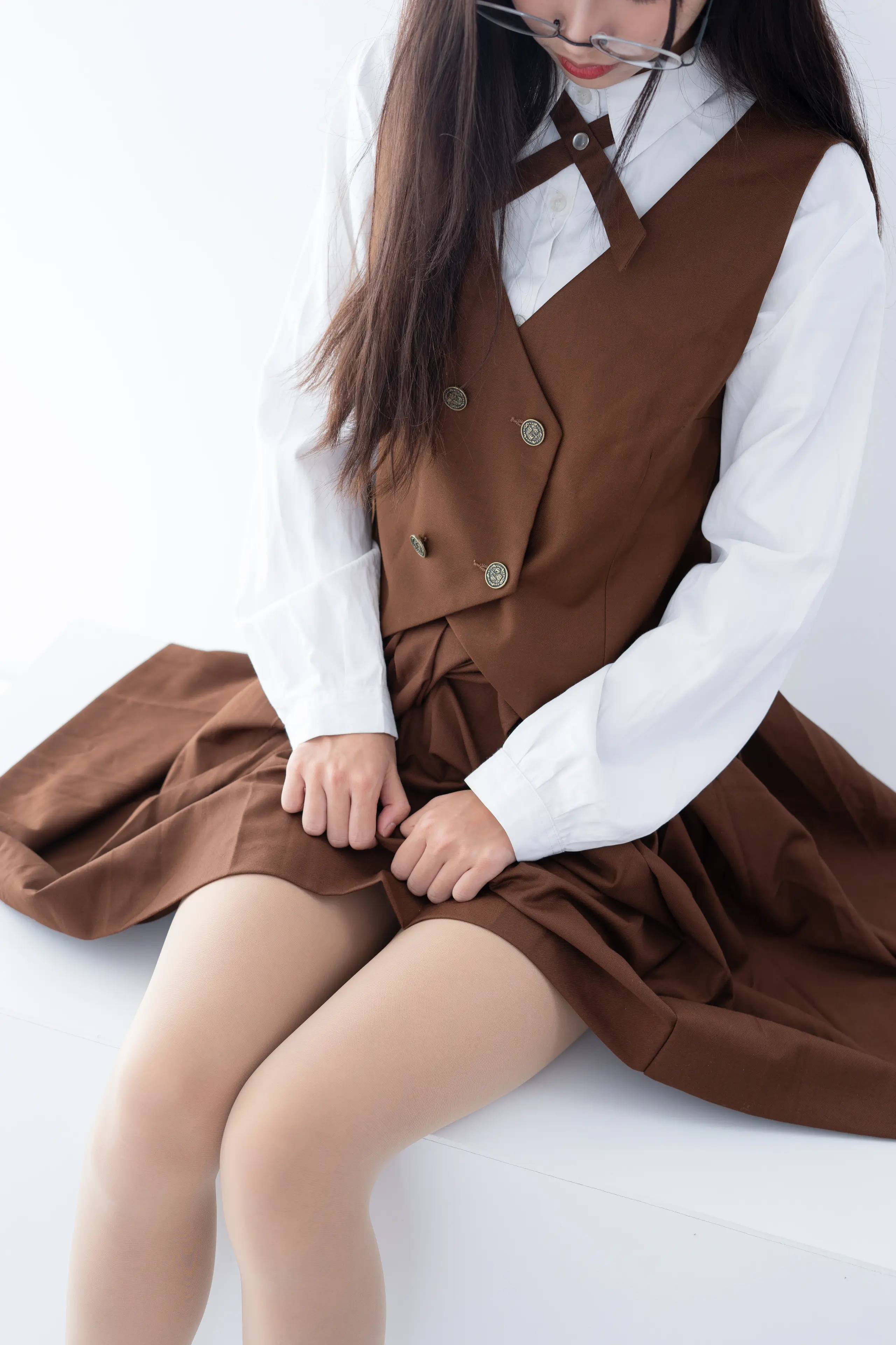 森萝财团 JKFUN 小梓 摄助习作肉丝30D [48P]