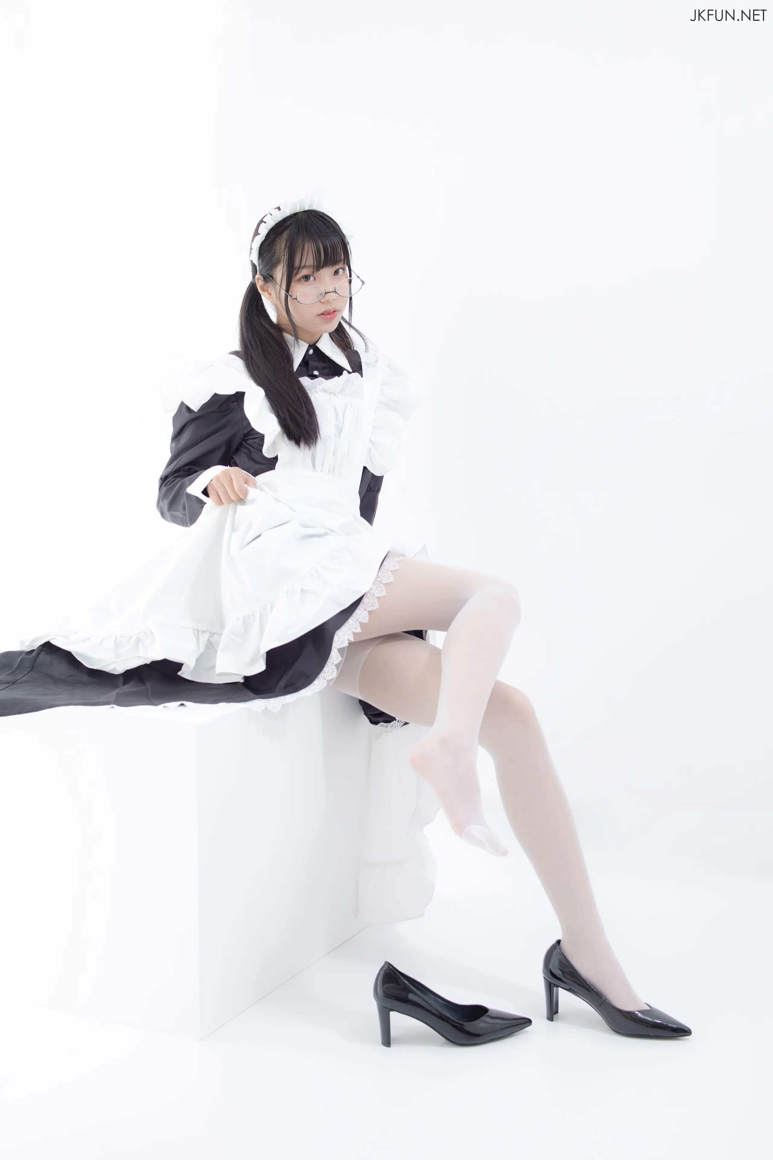 森萝财团 JKFUN 小梓 15D超薄白丝 [127P]