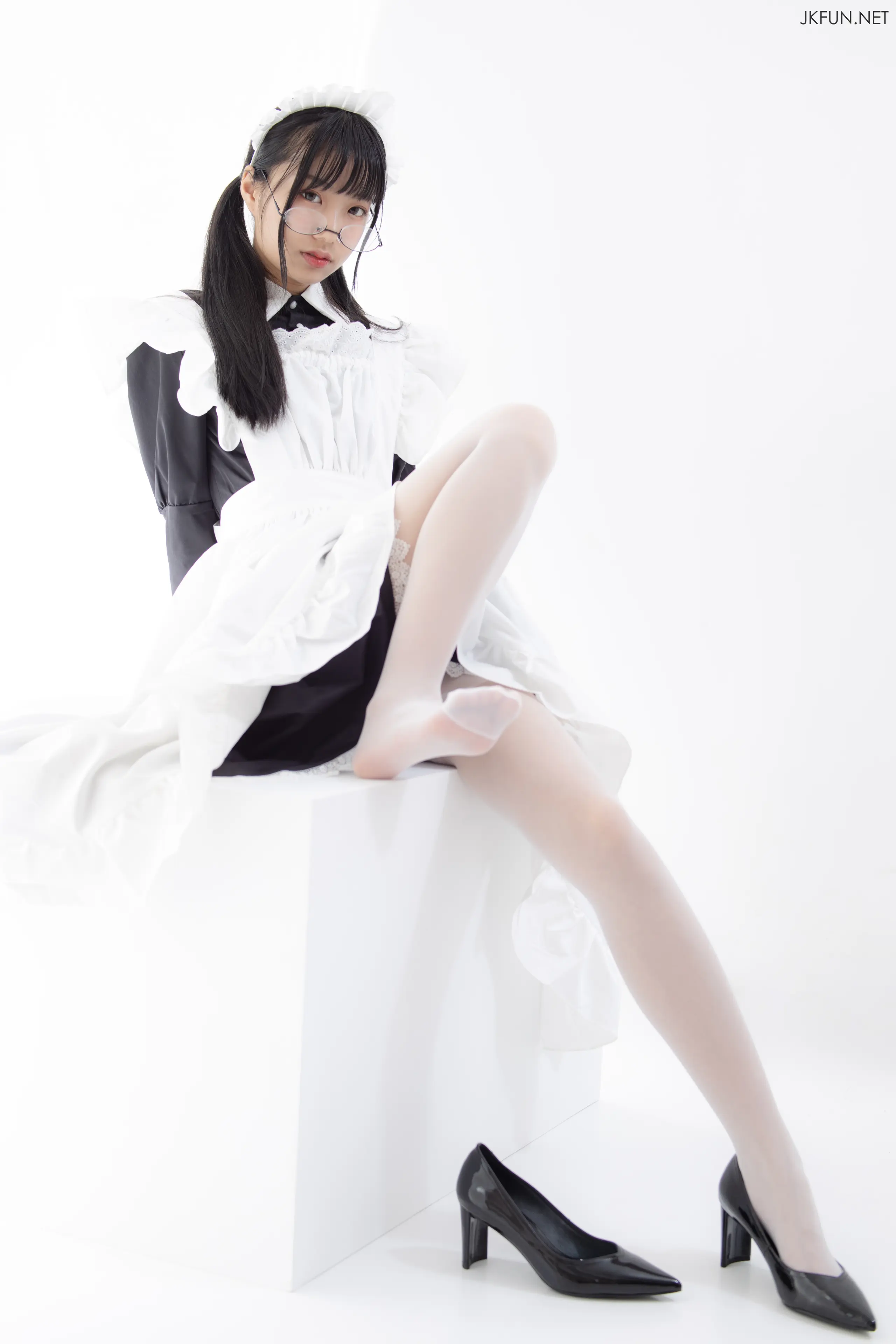 森萝财团 JKFUN 小梓 15D超薄白丝 [127P]