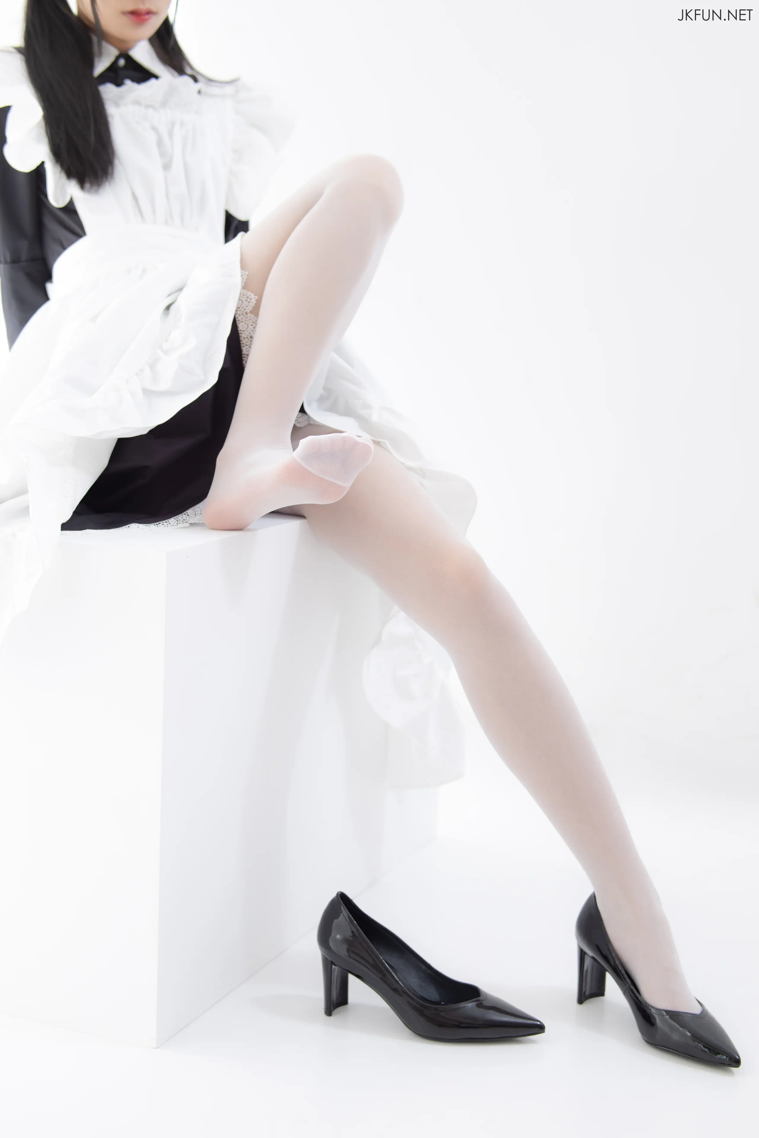 森萝财团 JKFUN 小梓 15D超薄白丝 [127P]