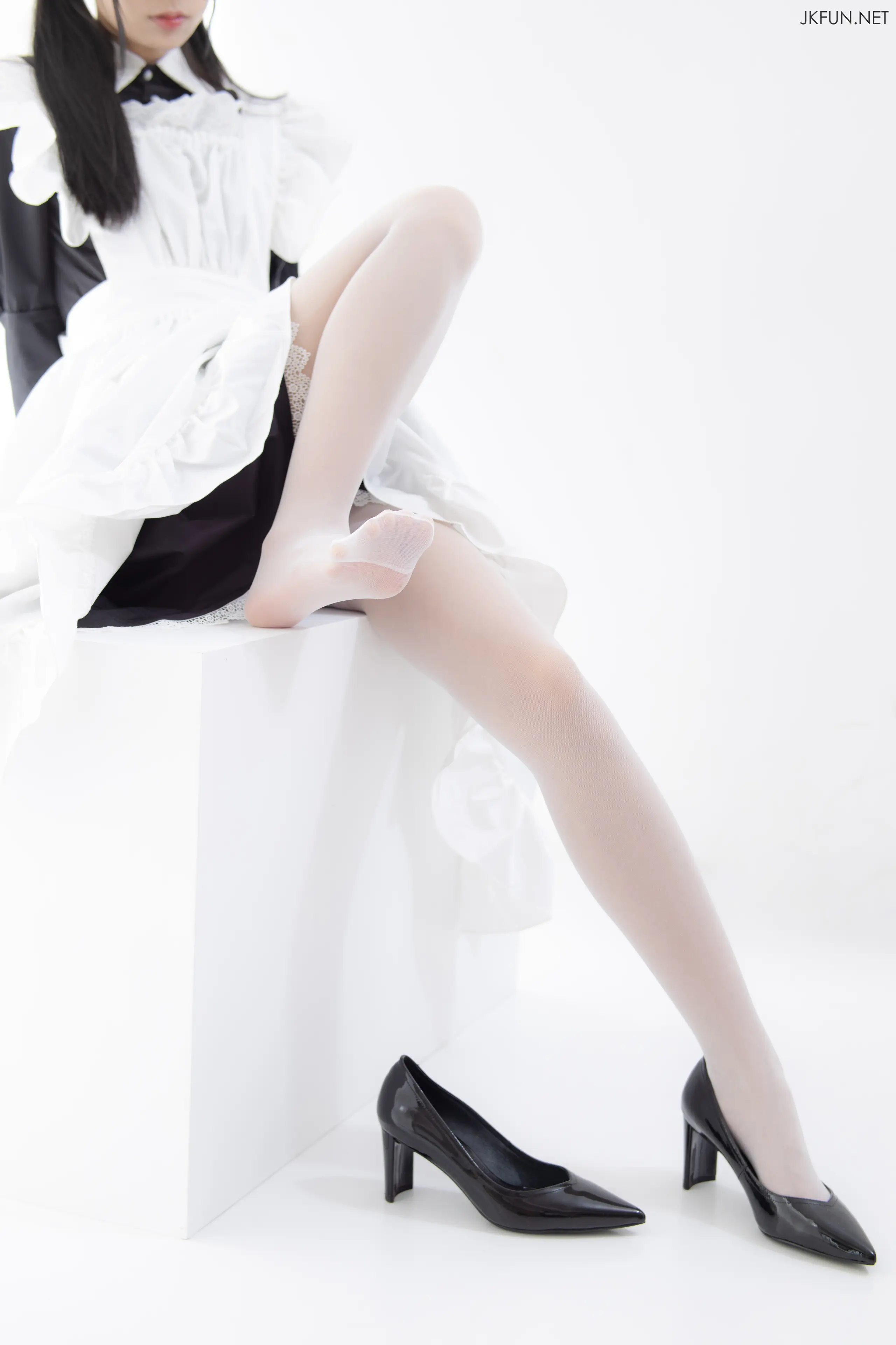 森萝财团 JKFUN 小梓 15D超薄白丝 [127P]