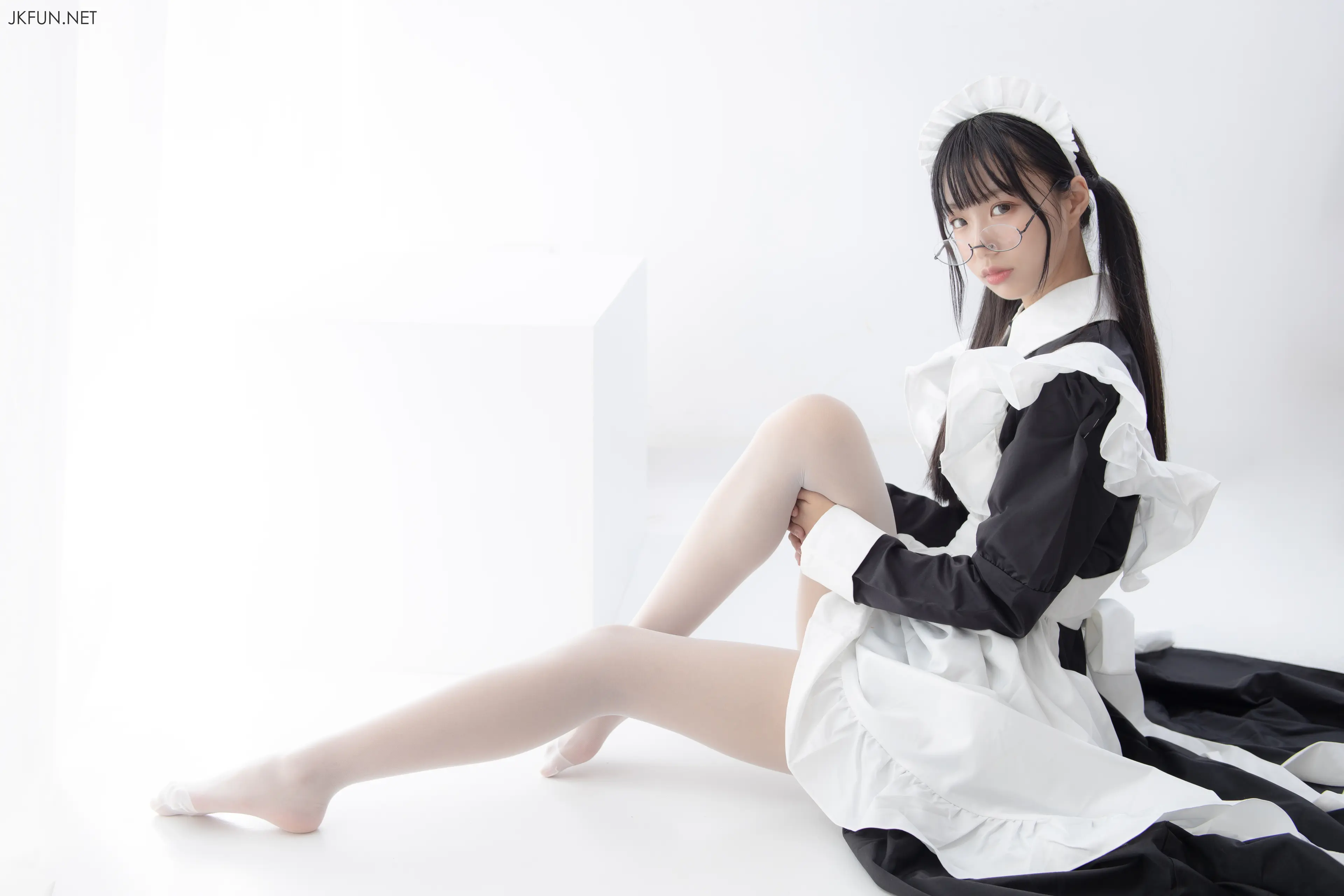 森萝财团 JKFUN 小梓 15D超薄白丝 [127P]