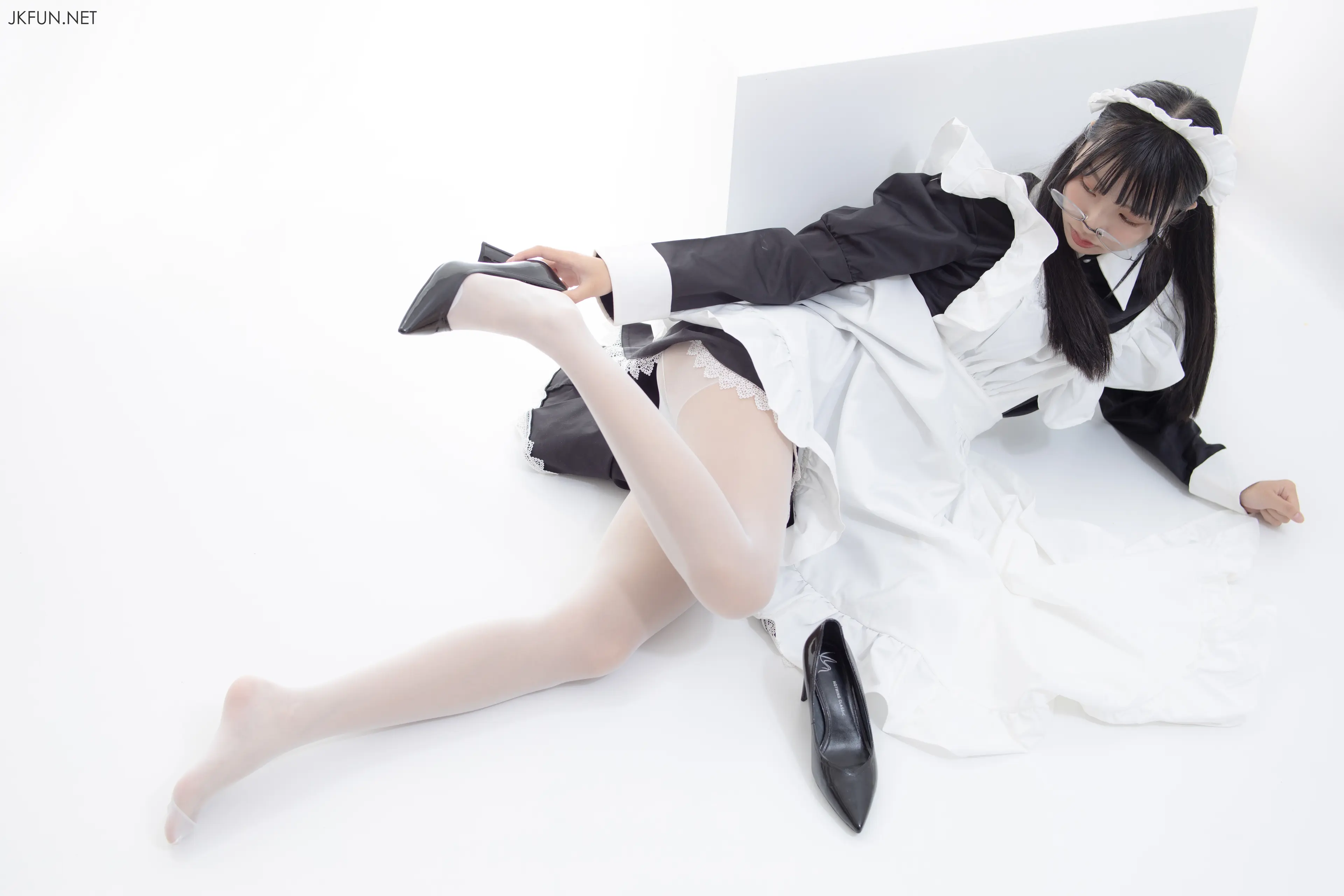 森萝财团 JKFUN 小梓 15D超薄白丝 [127P]