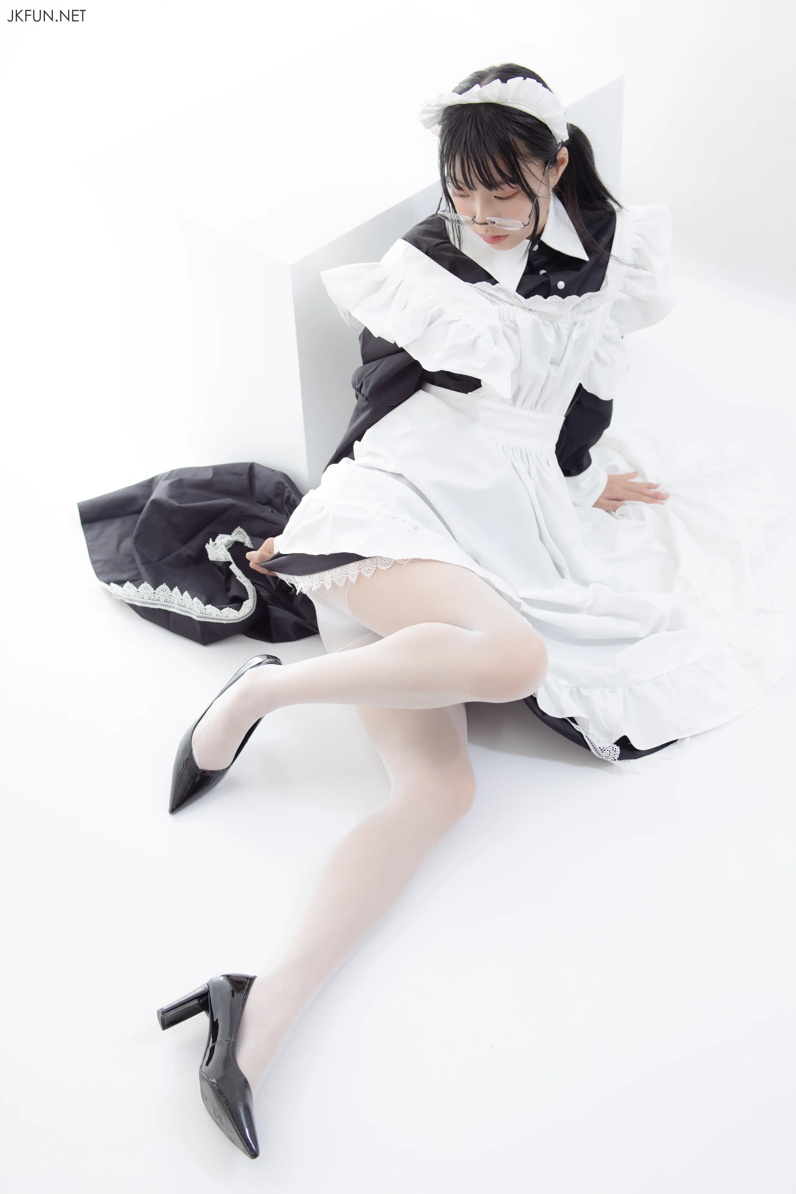 森萝财团 JKFUN 小梓 15D超薄白丝 [127P]