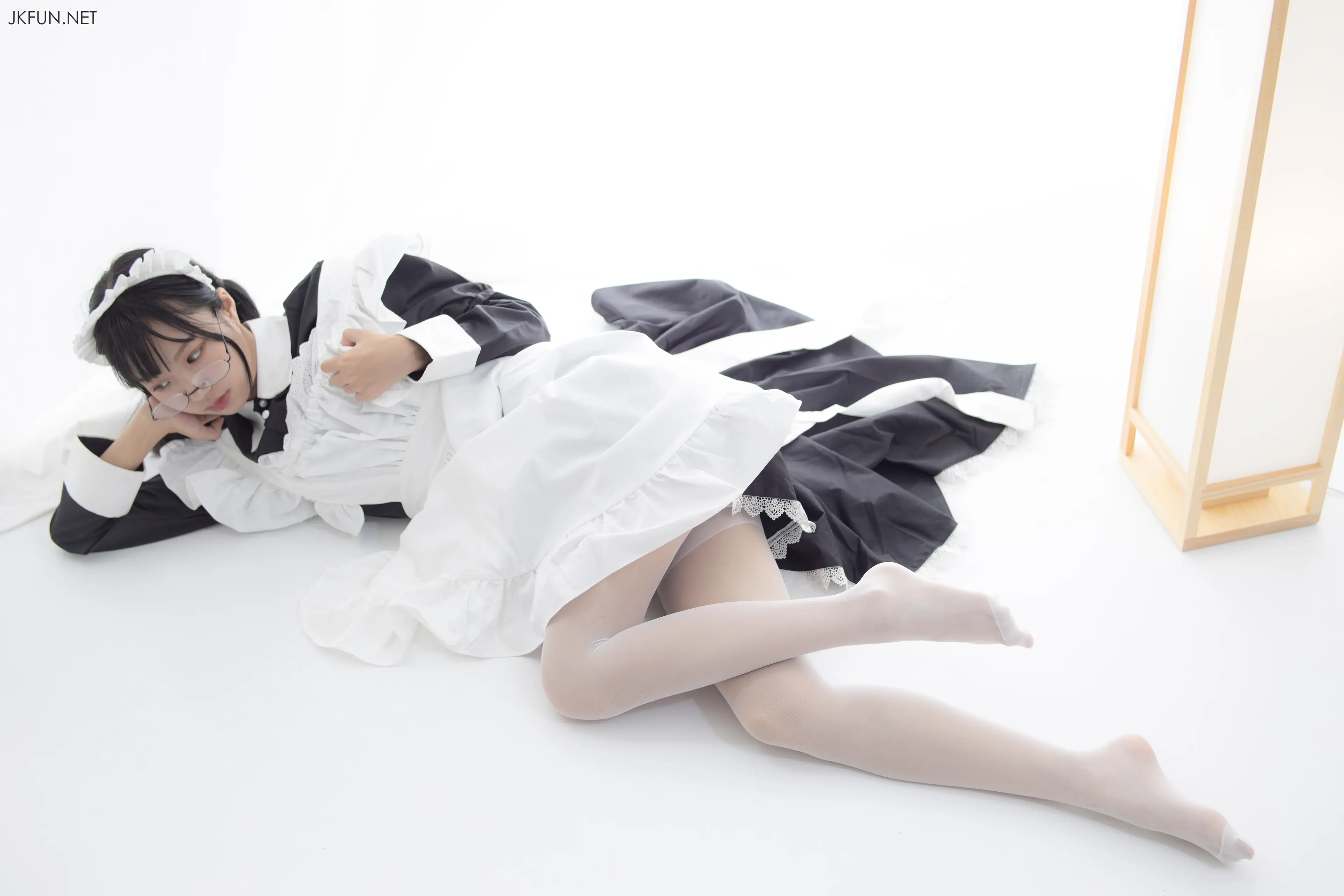 森萝财团 JKFUN 小梓 15D超薄白丝 [127P]