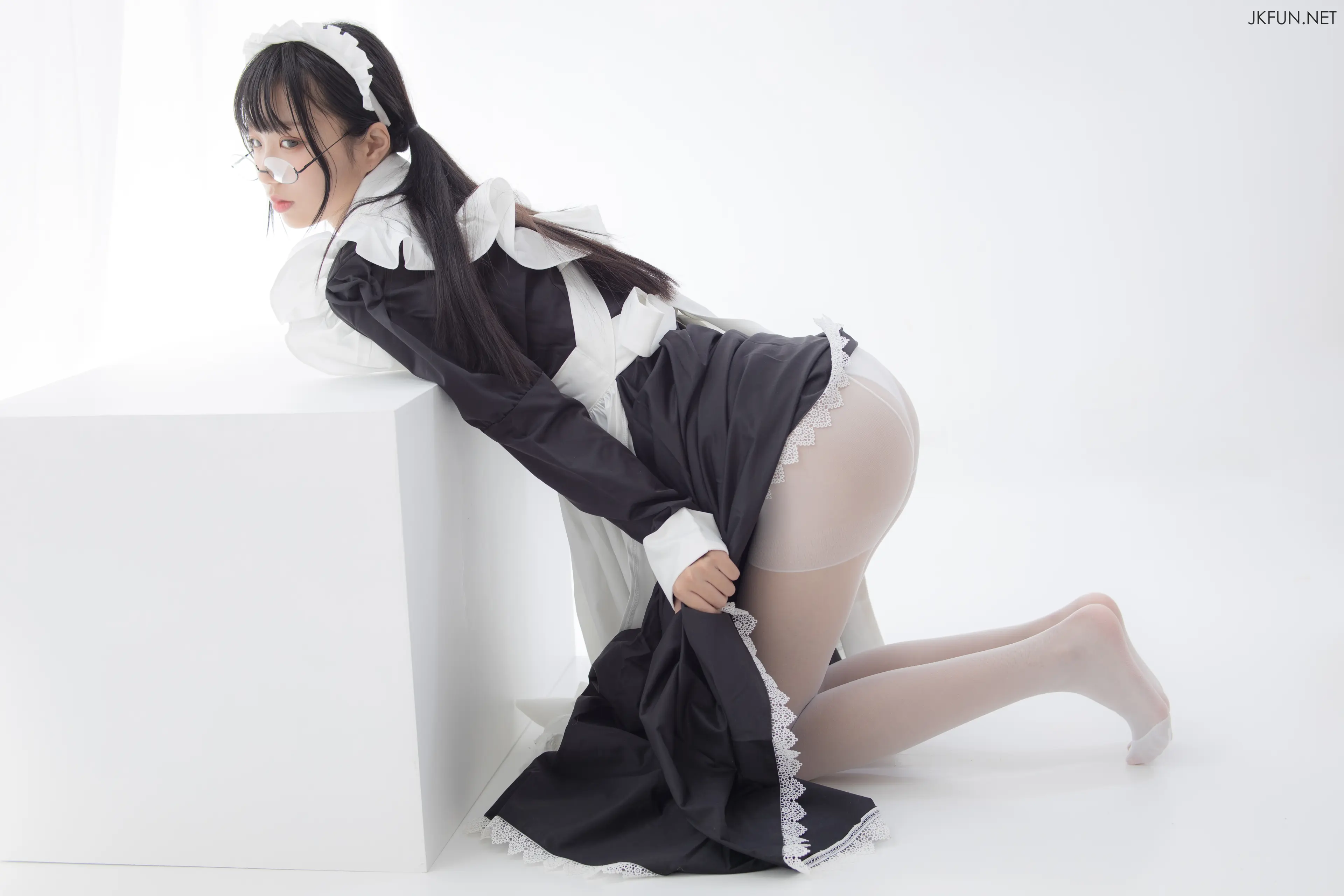 森萝财团 JKFUN 小梓 15D超薄白丝 [127P]