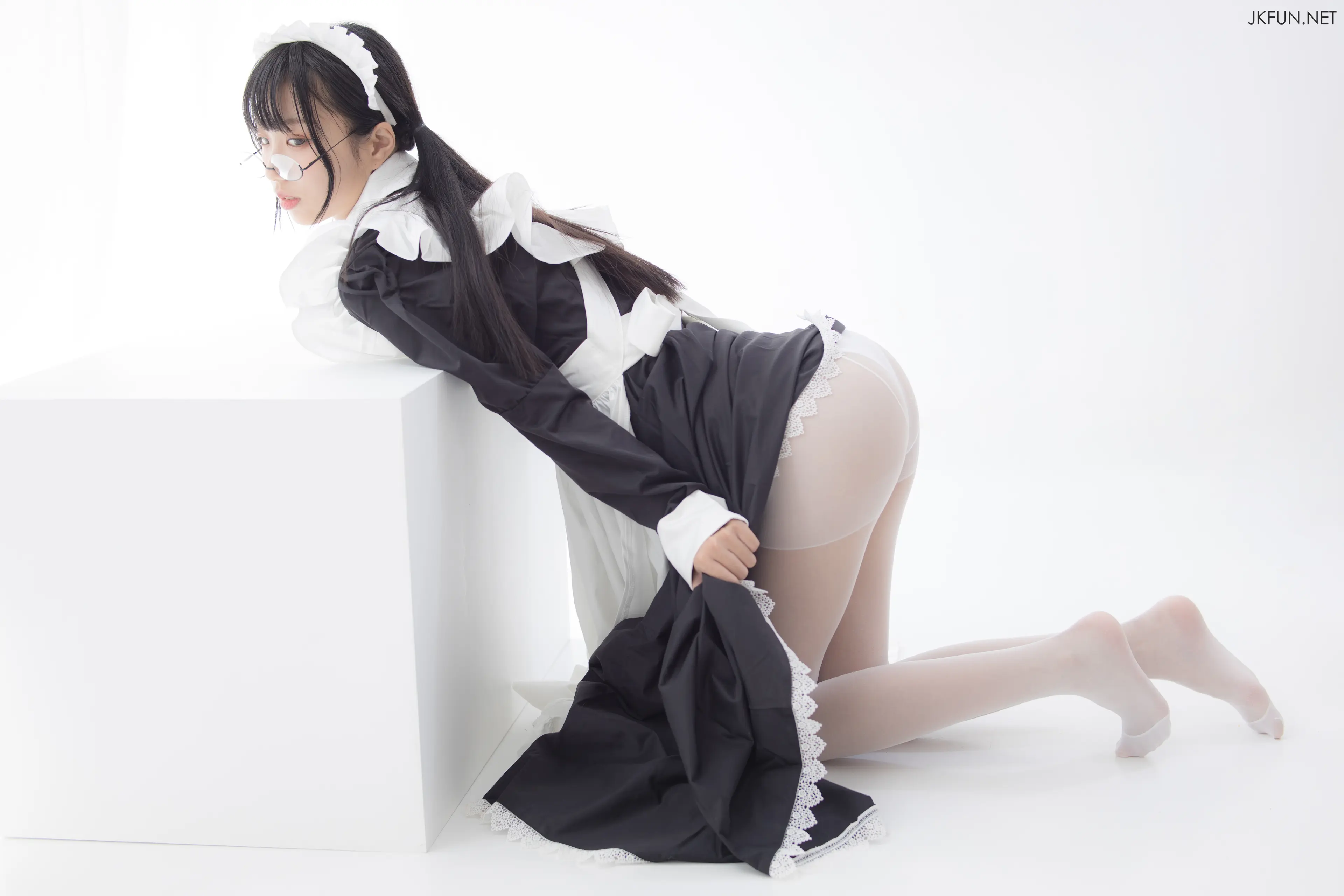 森萝财团 JKFUN 小梓 15D超薄白丝 [127P]