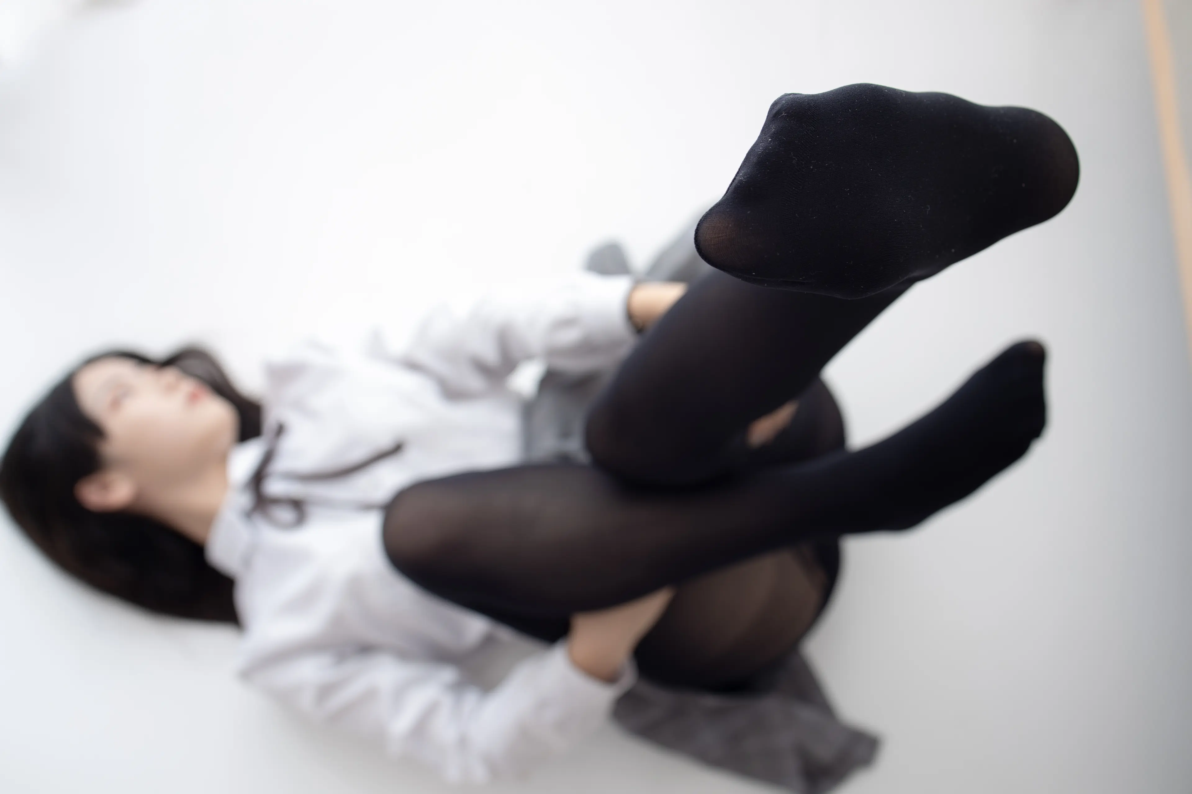 森萝财团 JKFUN 新人小夜 黑丝 [80P]