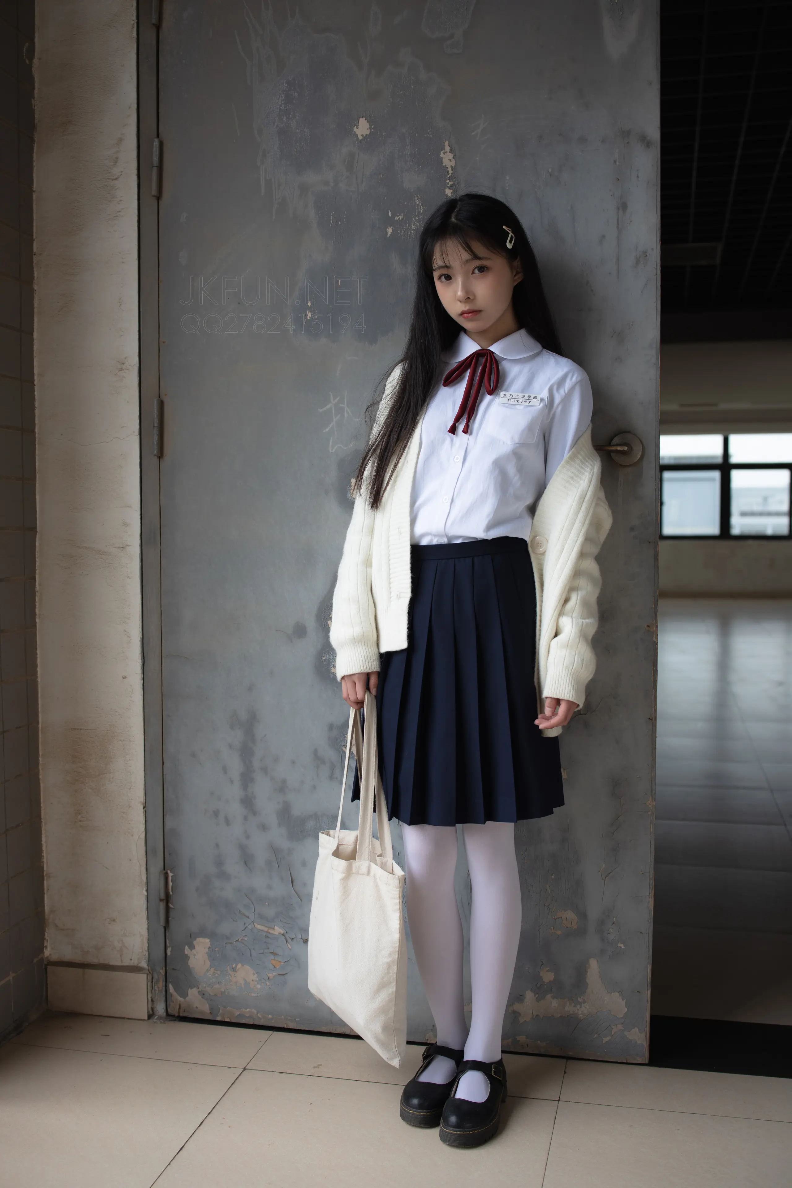 森萝财团 JKFUN 甜米 纯纯的白丝学妹 [127P]