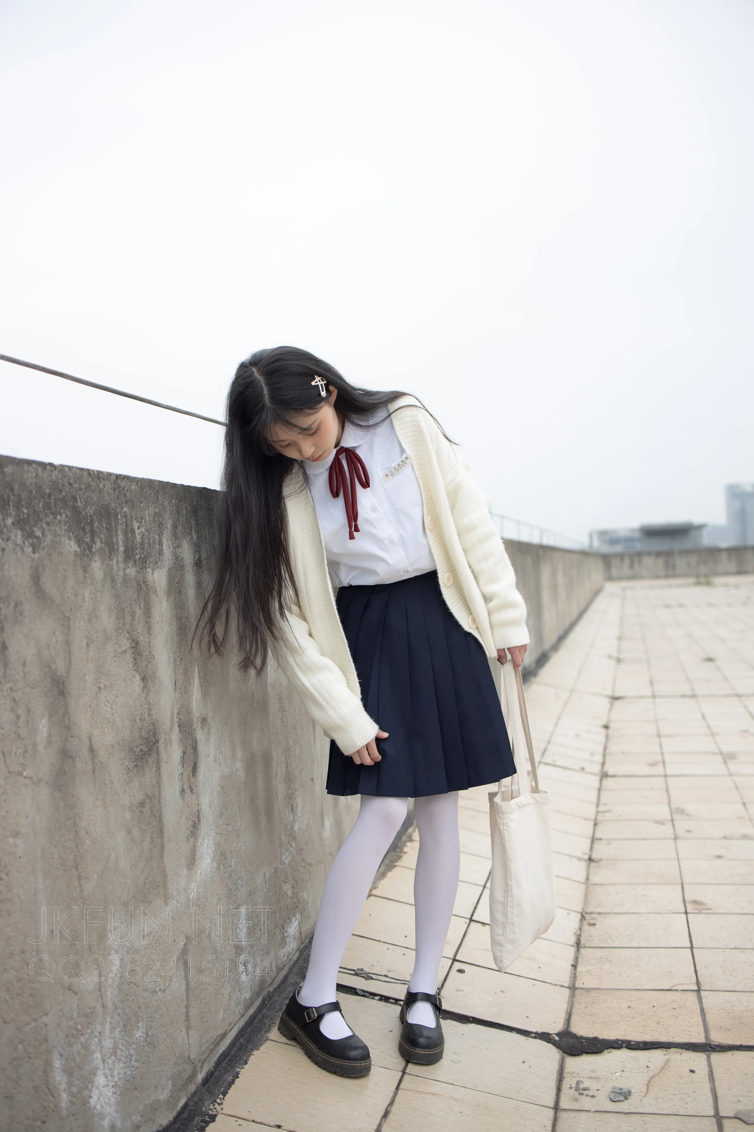 森萝财团 JKFUN 甜米 纯纯的白丝学妹 [127P]