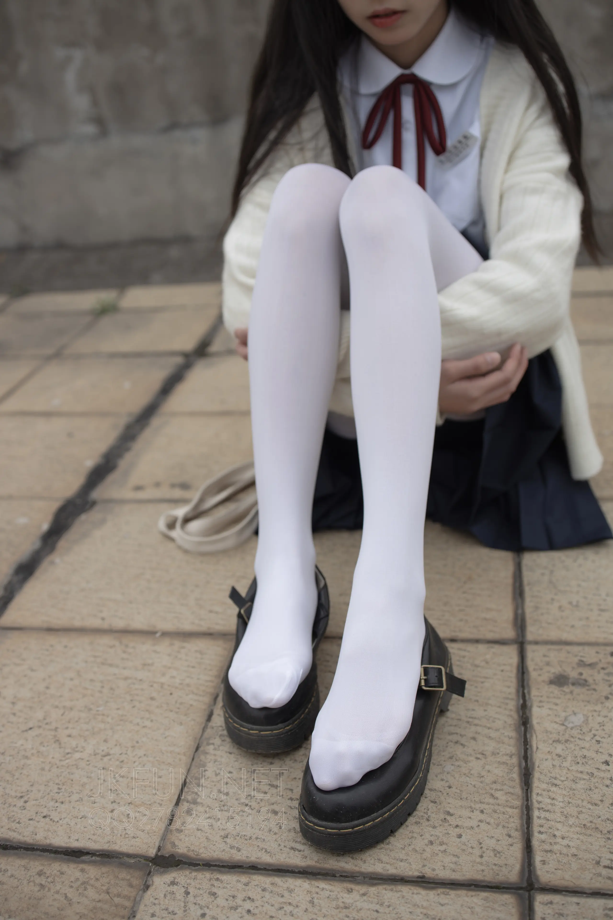 森萝财团 JKFUN 甜米 纯纯的白丝学妹 [127P]