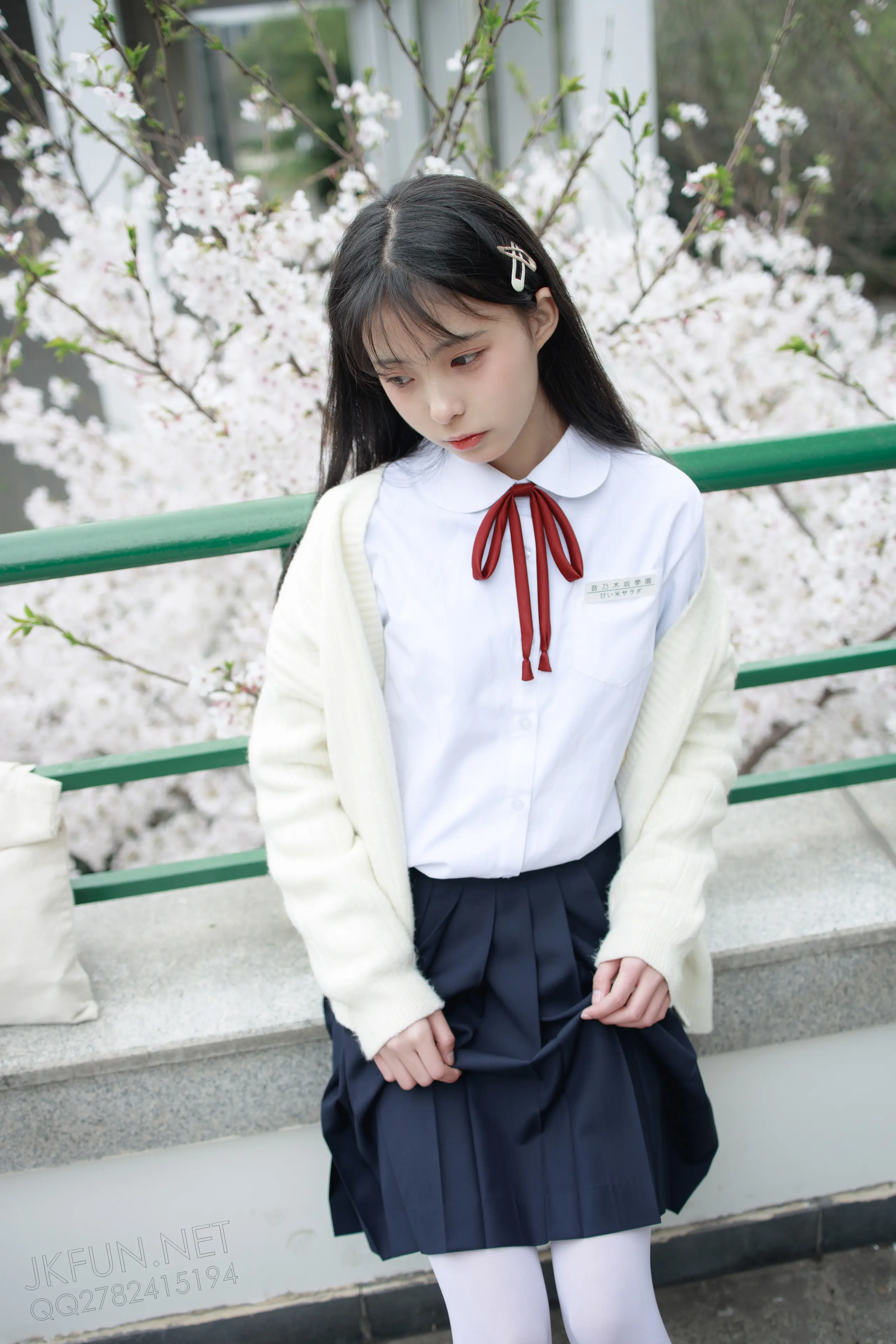 森萝财团 JKFUN 甜米 纯纯的白丝学妹 [127P]