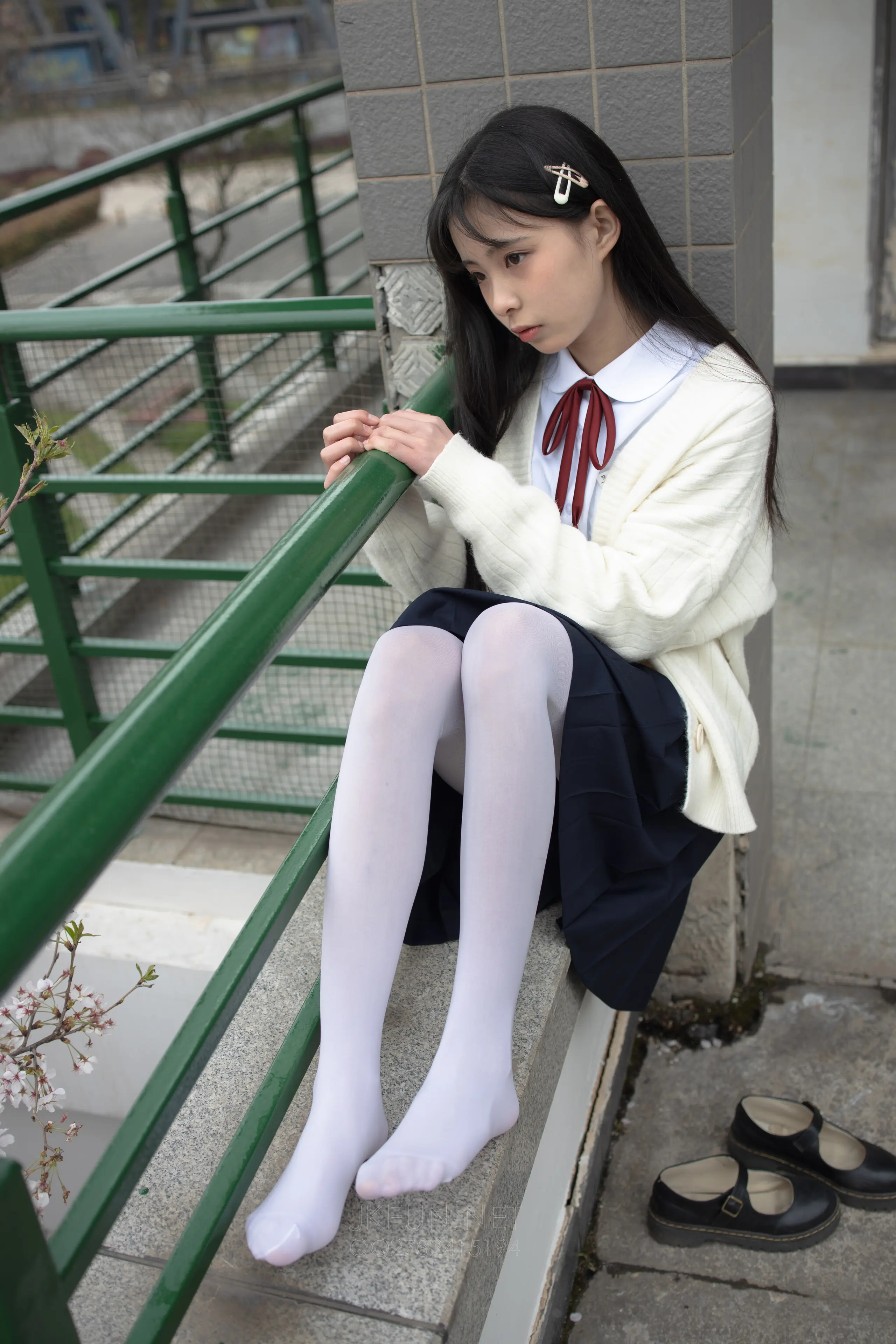 森萝财团 JKFUN 甜米 纯纯的白丝学妹 [127P]