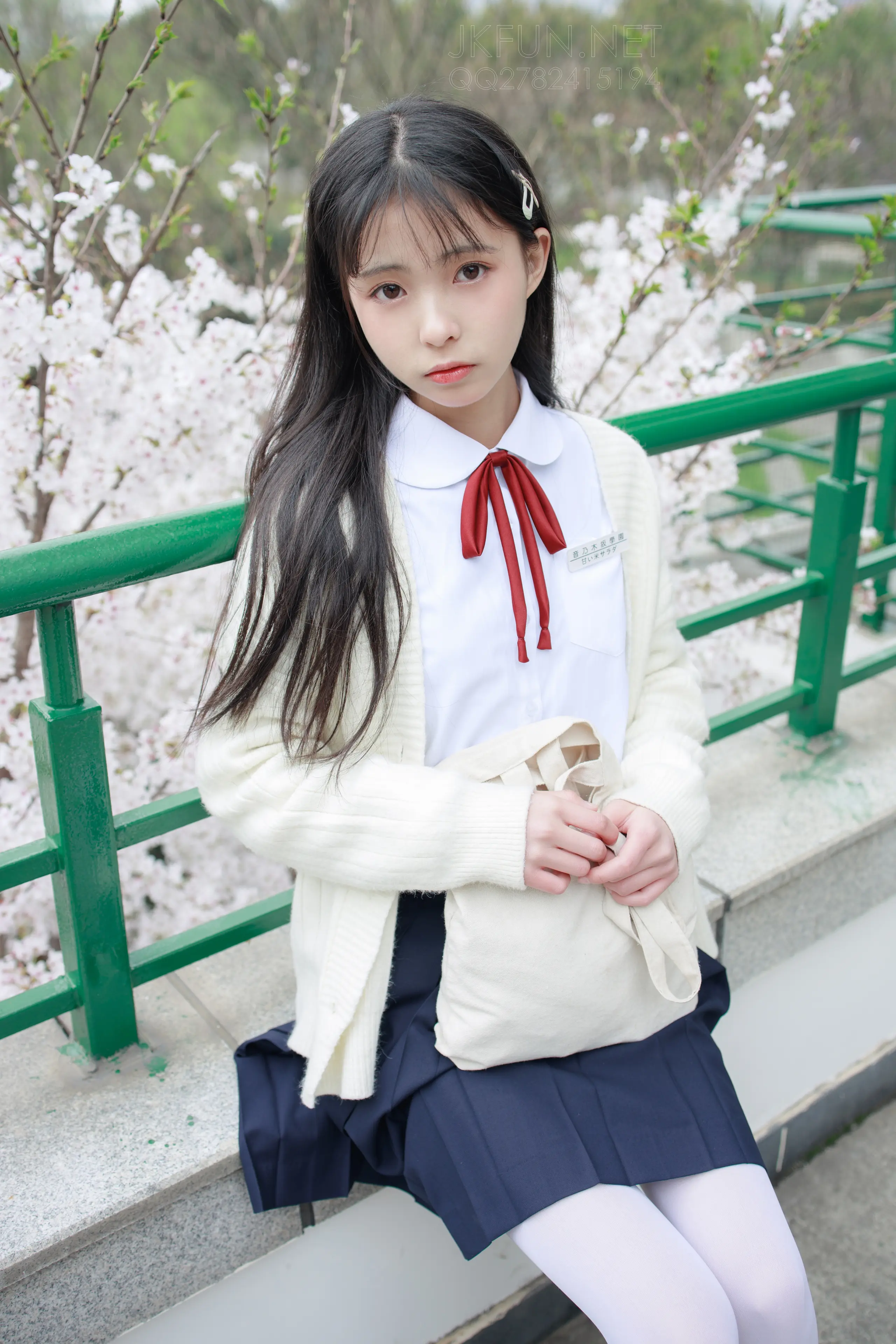 森萝财团 JKFUN 甜米 纯纯的白丝学妹 [127P]