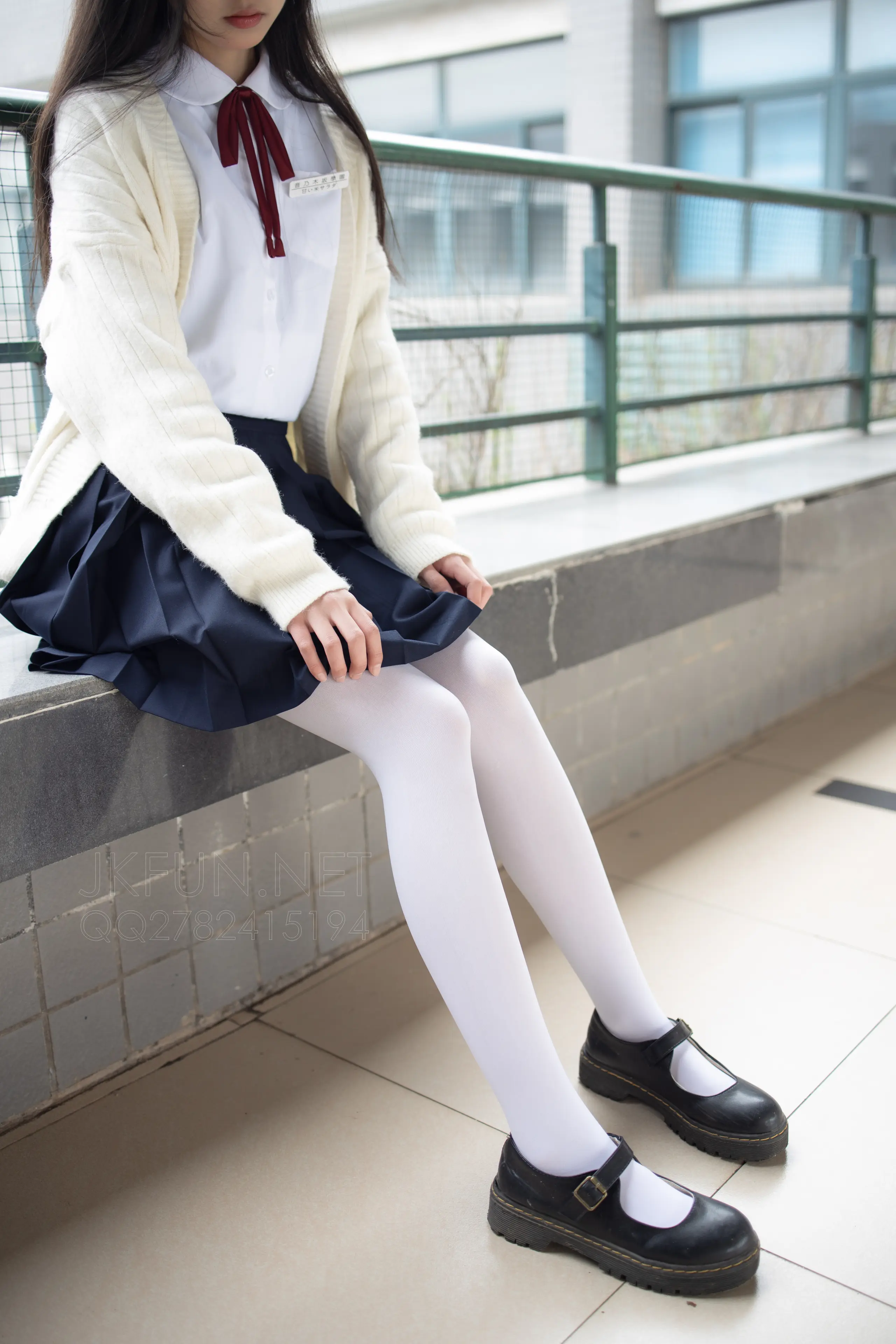 森萝财团 JKFUN 甜米 纯纯的白丝学妹 [127P]