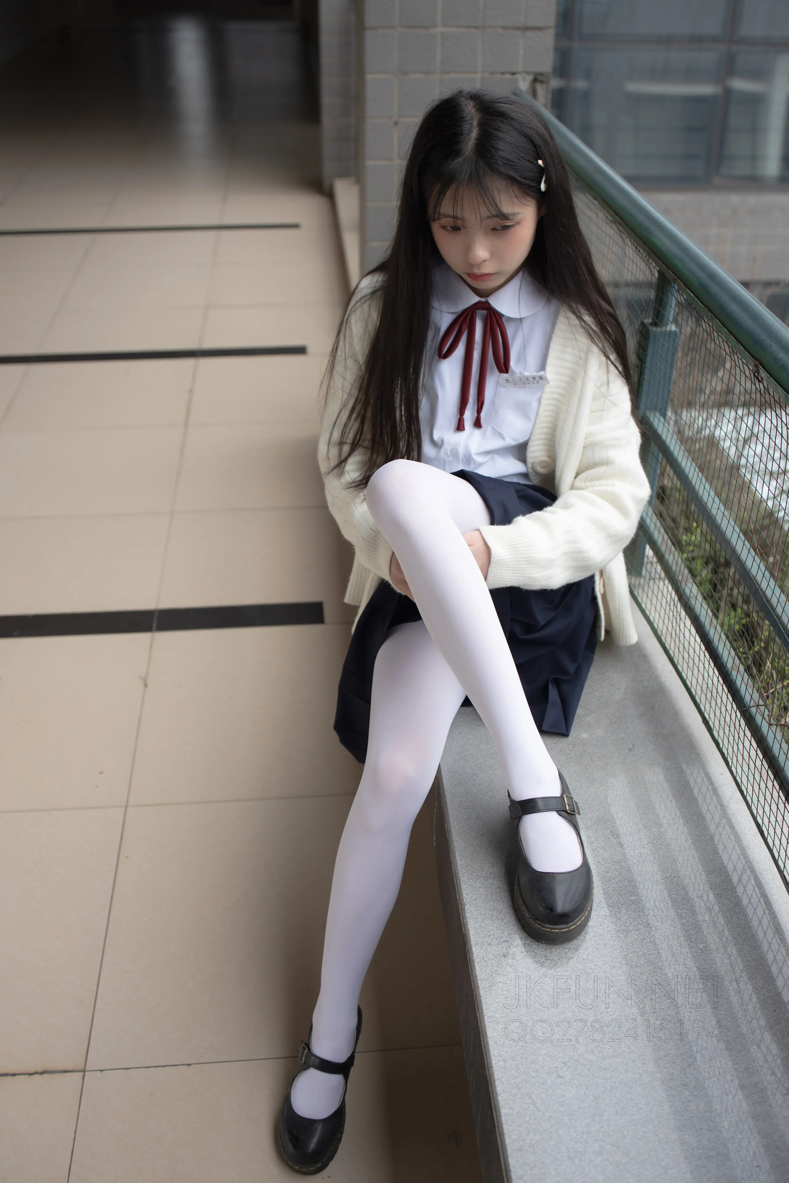 森萝财团 JKFUN 甜米 纯纯的白丝学妹 [127P]