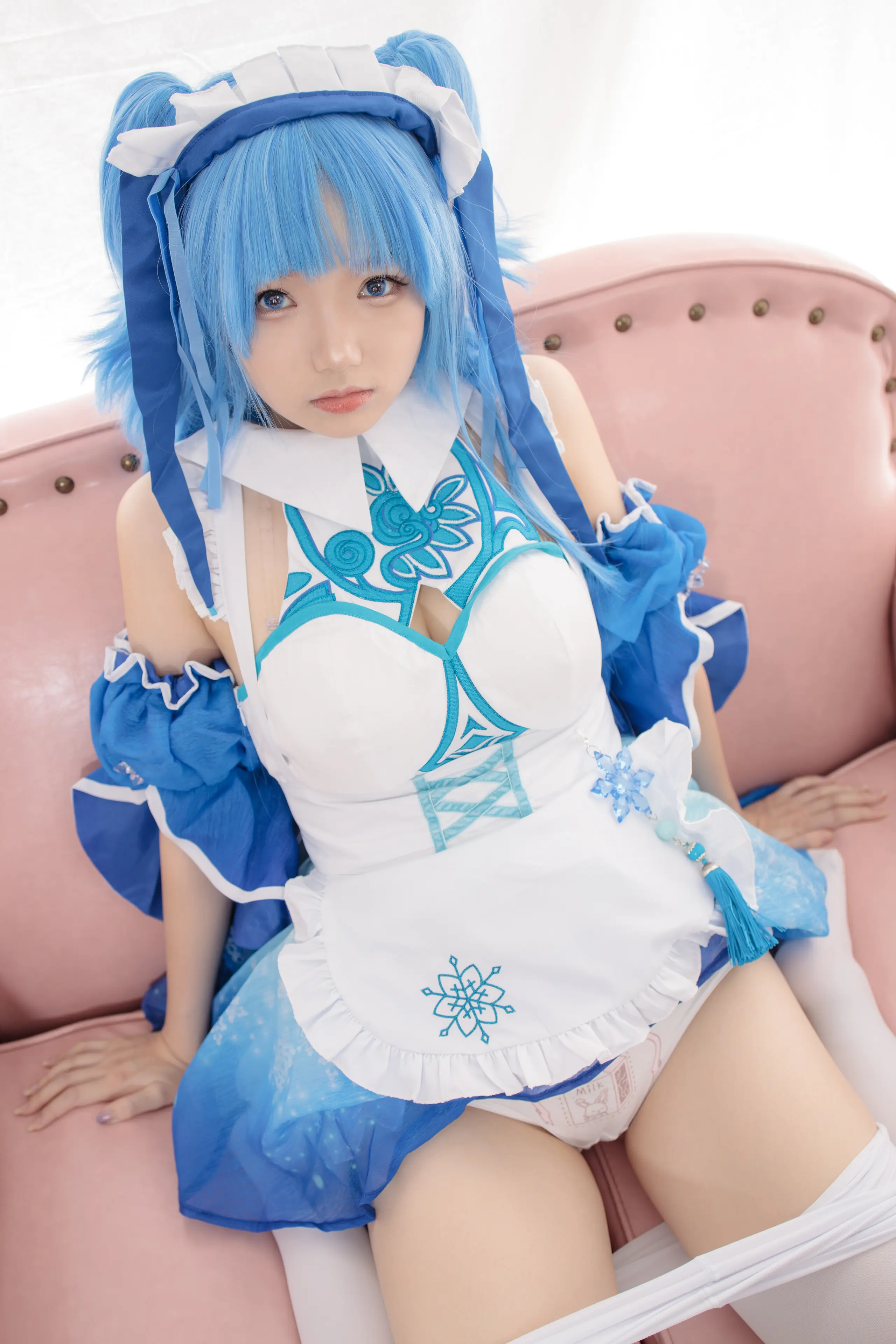 森萝财团 JKFUN 雪晴 300D白丝小萝莉Cosplay装 [100P]