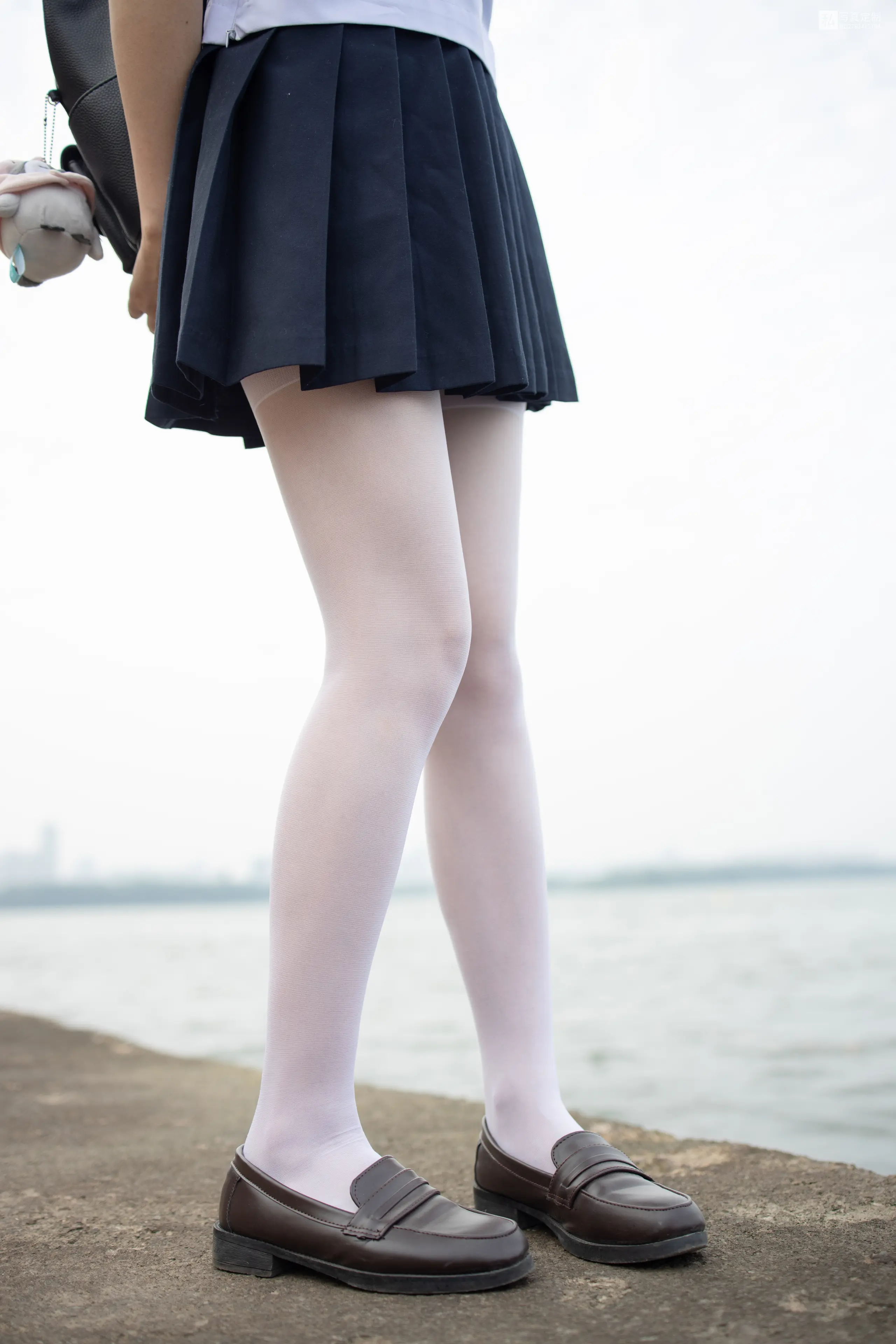 森萝财团 JKFUN 默陌 15D白丝 抑郁湖边与绝望天台 [58P]