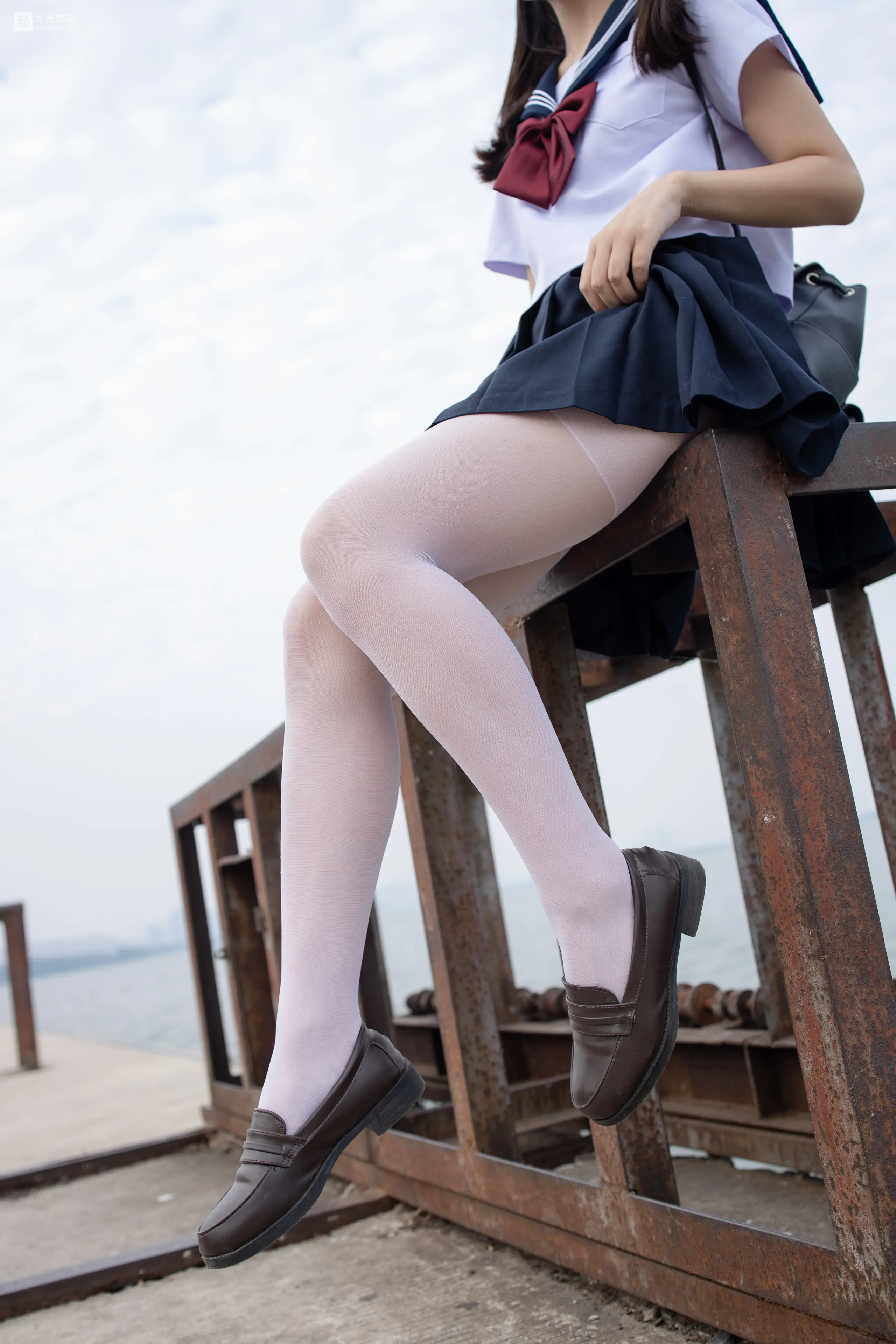 森萝财团 JKFUN 默陌 15D白丝 抑郁湖边与绝望天台 [58P]