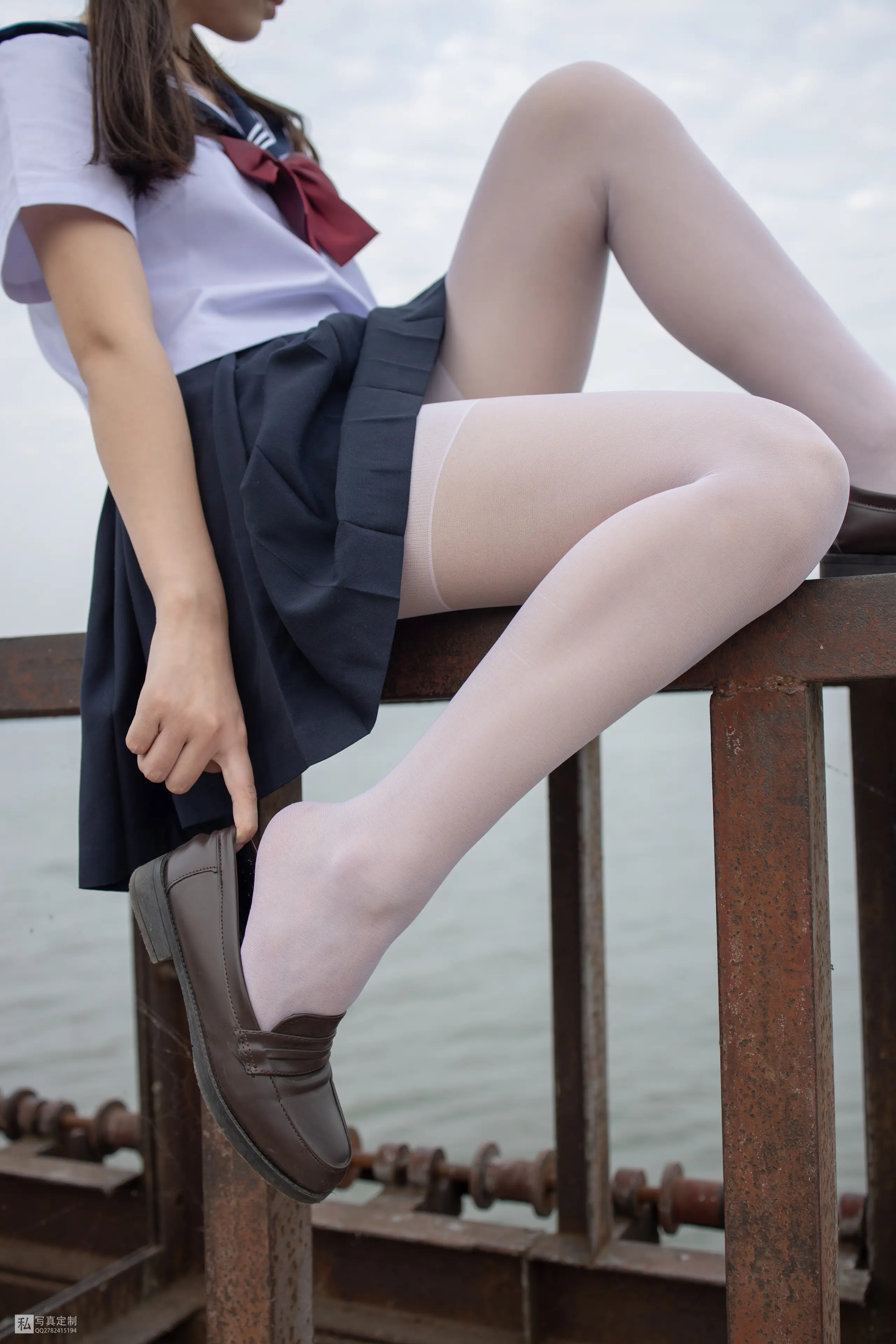 森萝财团 JKFUN 默陌 15D白丝 抑郁湖边与绝望天台 [58P]