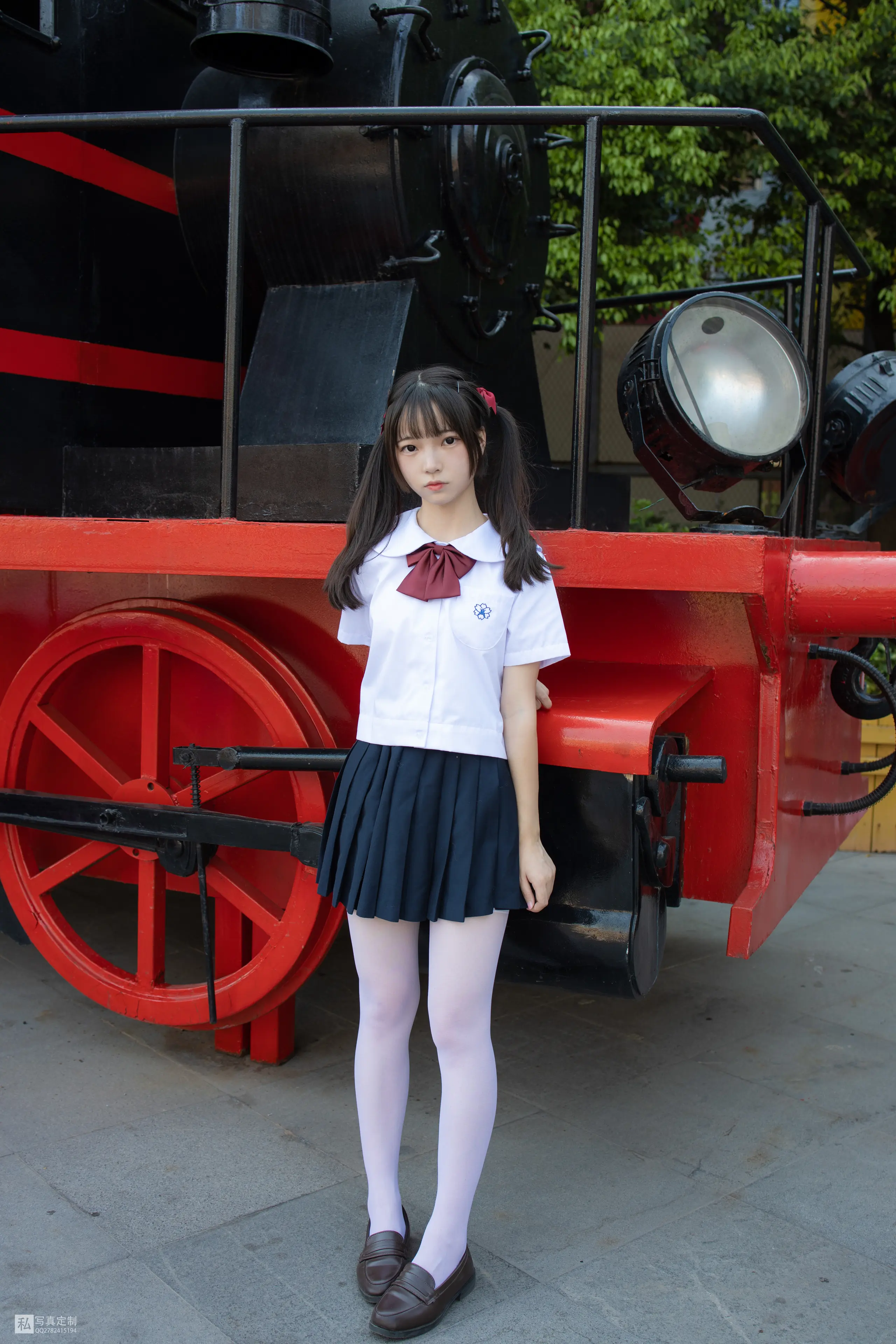 森萝财团 JKFUN 默陌 15D白丝 雪糕游乐园 [75P]