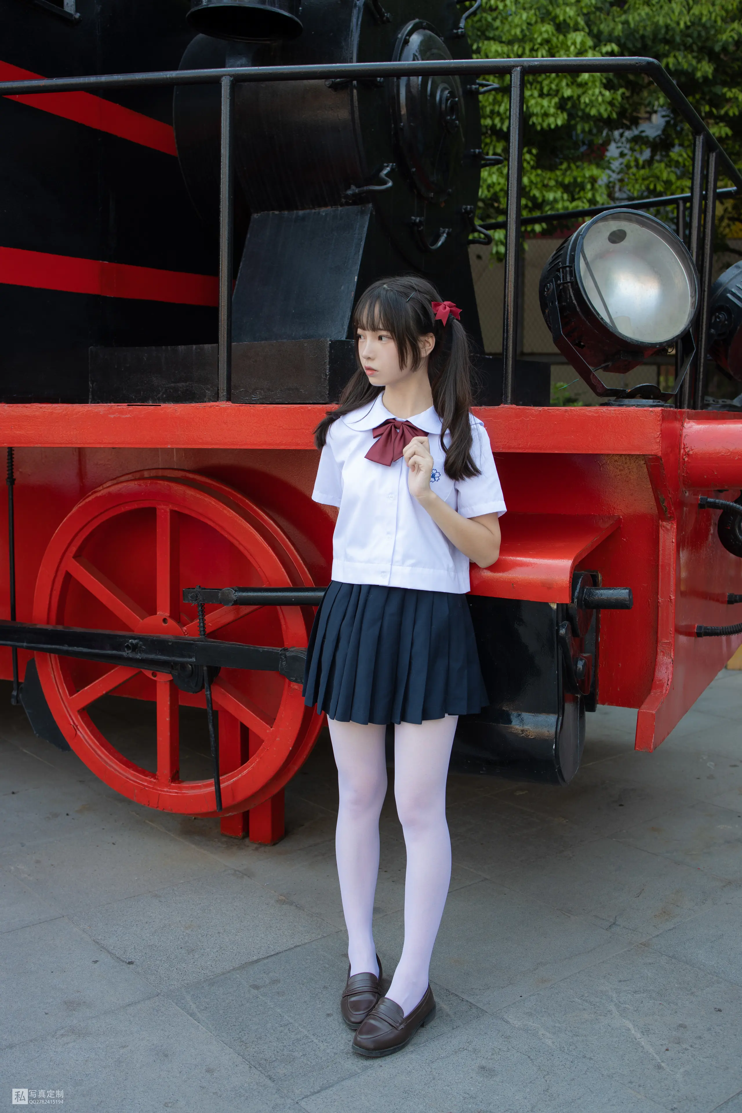 森萝财团 JKFUN 默陌 15D白丝 雪糕游乐园 [75P]