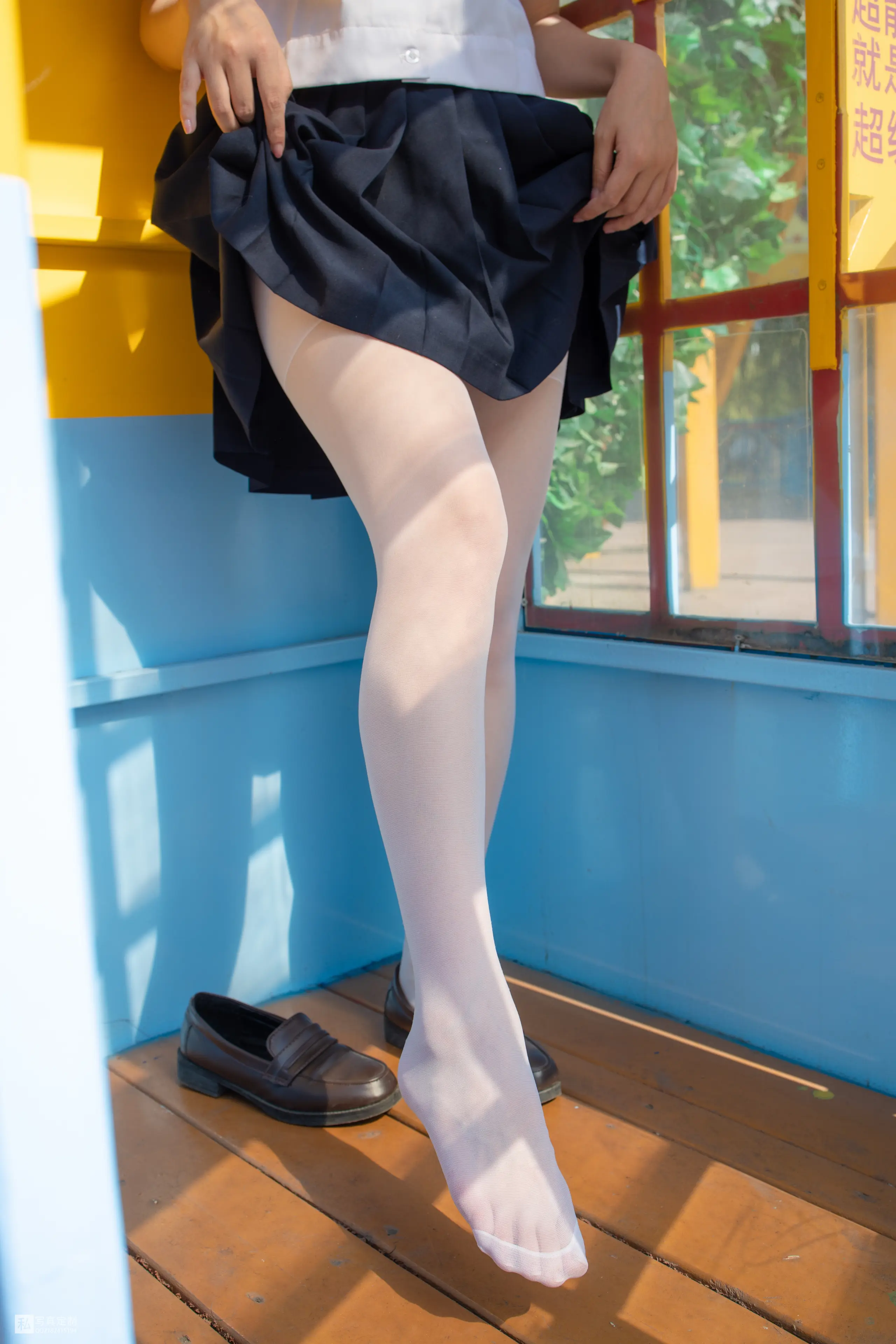 森萝财团 JKFUN 默陌 15D白丝 雪糕游乐园 [75P]