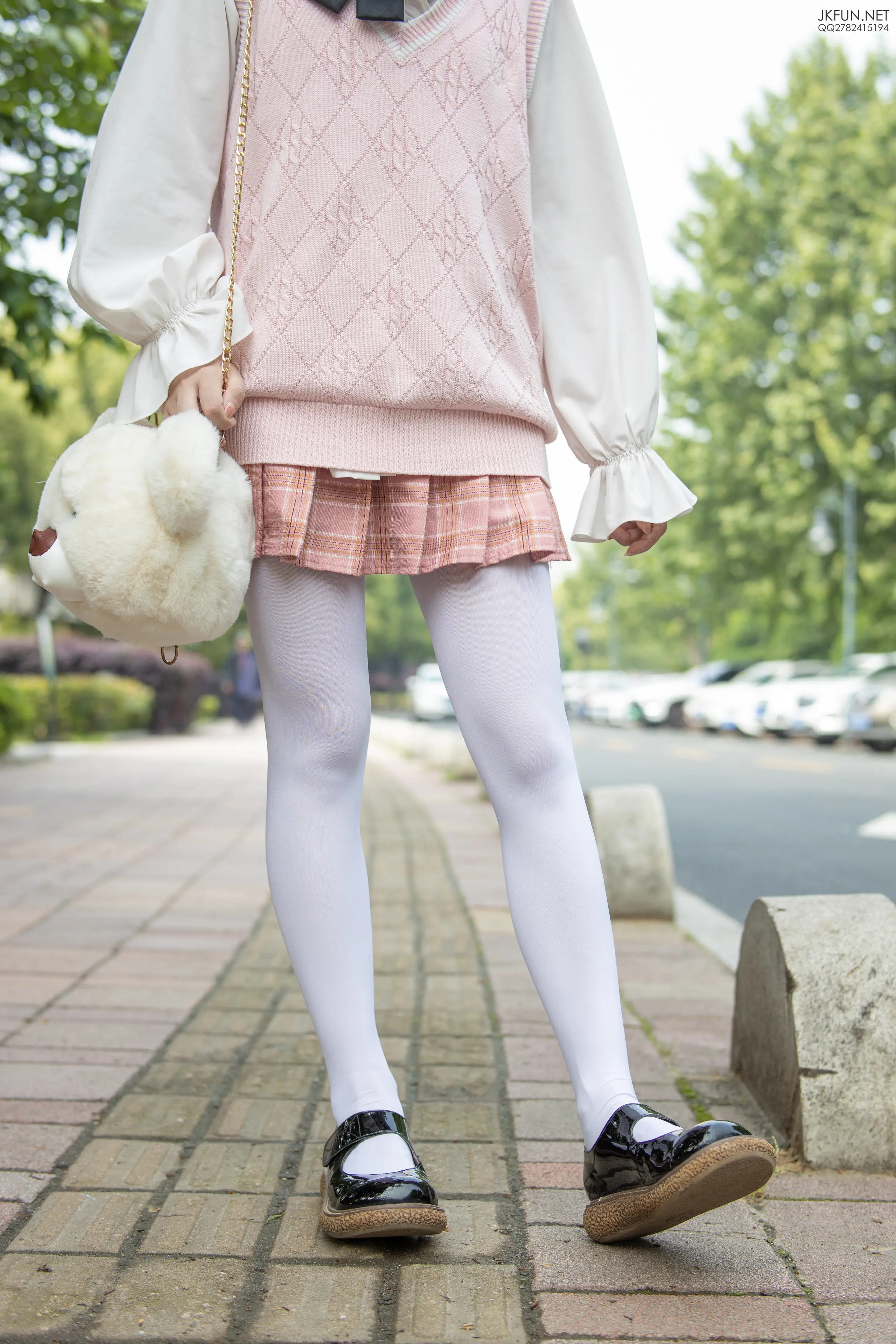 森萝财团 JKFUN 默陌 80D白丝 [126P]