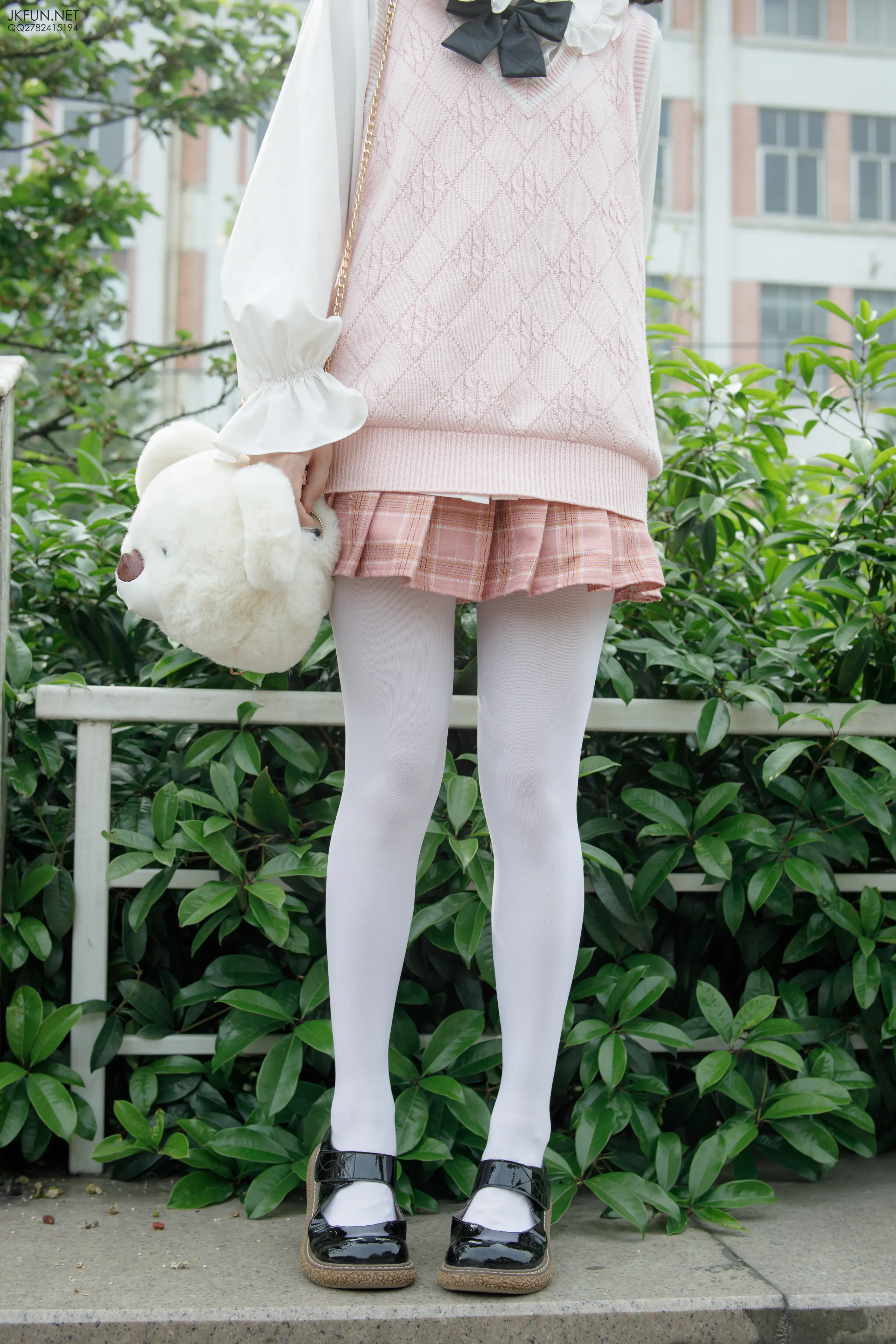 森萝财团 JKFUN 默陌 80D白丝 [126P]