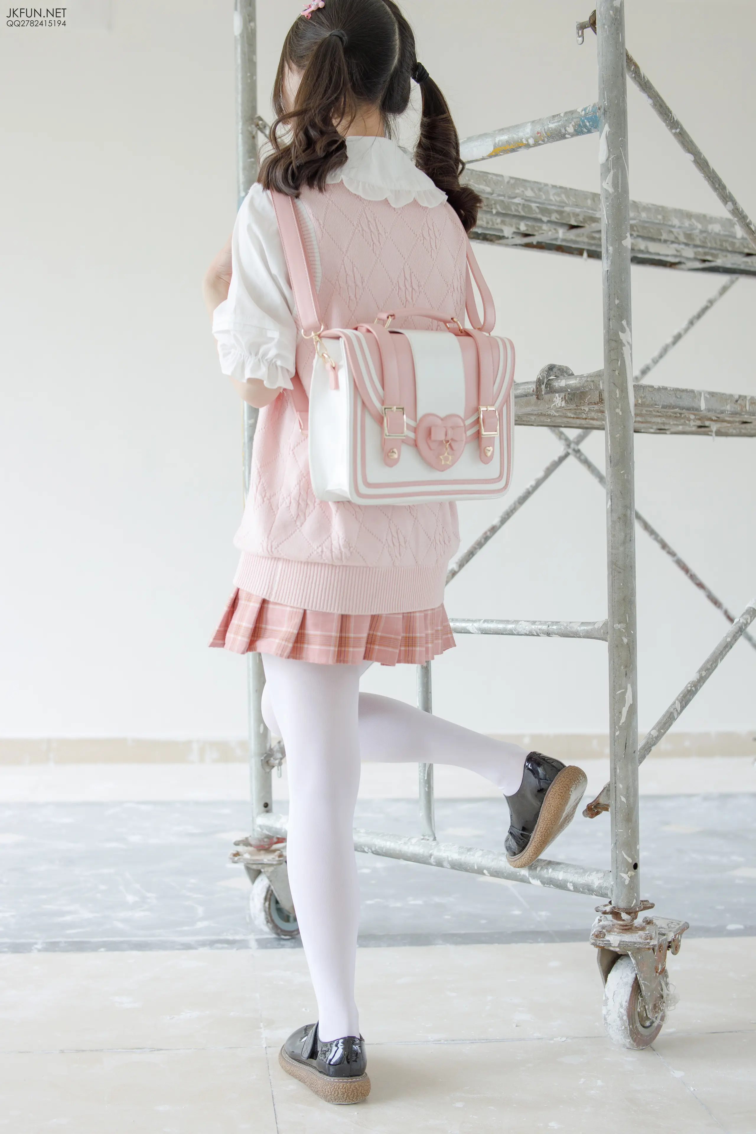 森萝财团 JKFUN 默陌 80D白丝 [126P]