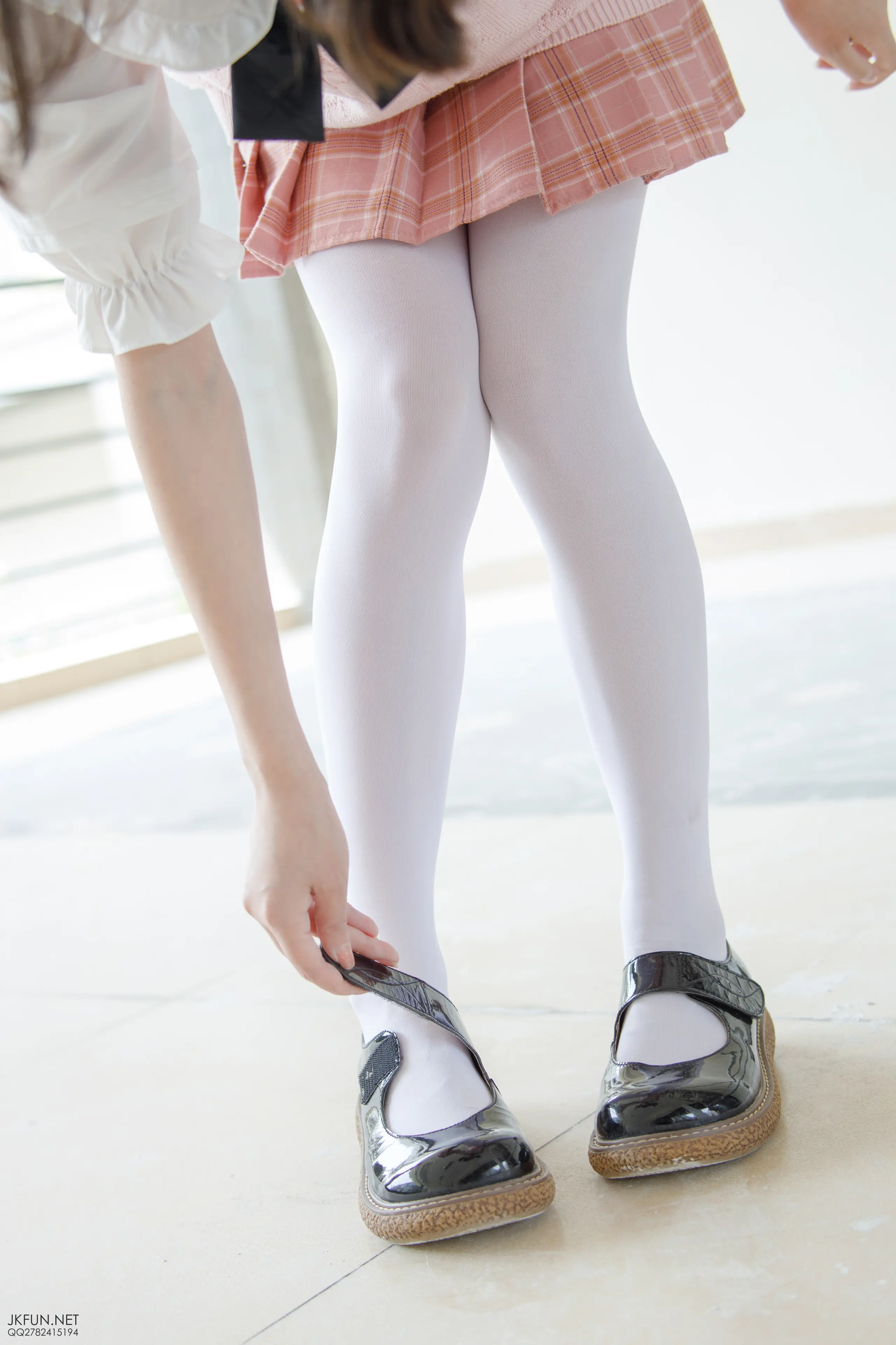 森萝财团 JKFUN 默陌 80D白丝 [126P]