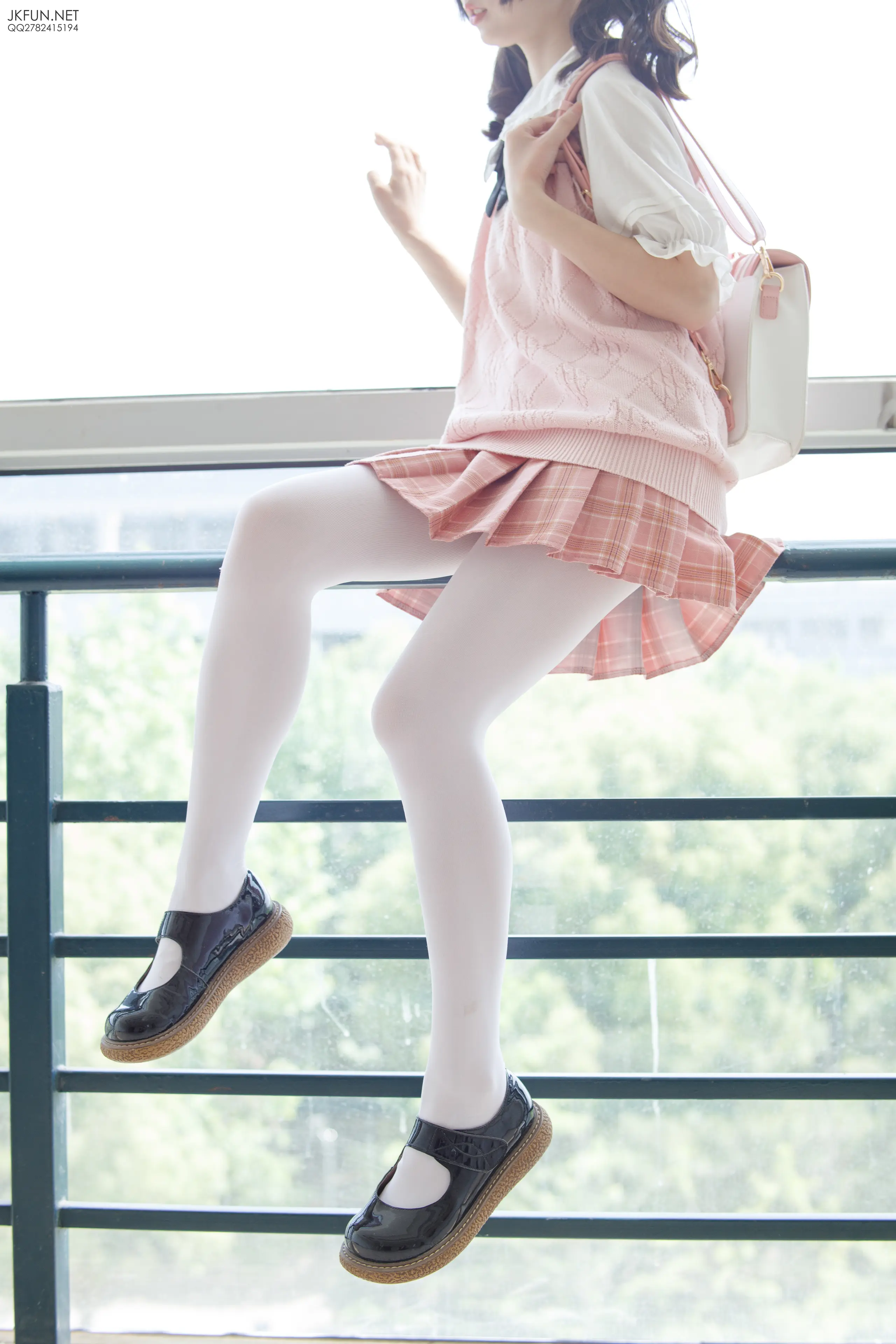 森萝财团 JKFUN 默陌 80D白丝 [126P]