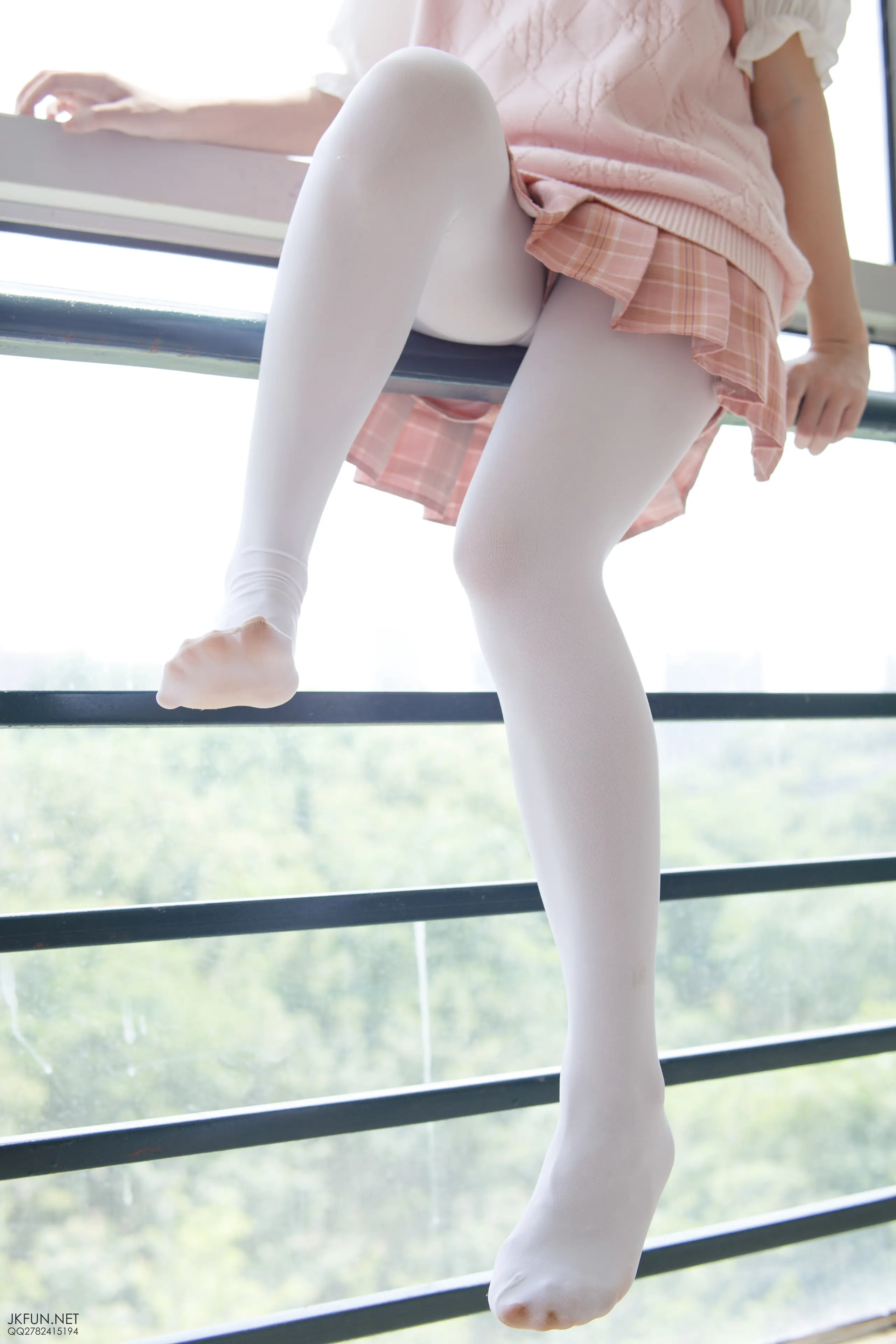 森萝财团 JKFUN 默陌 80D白丝 [126P]