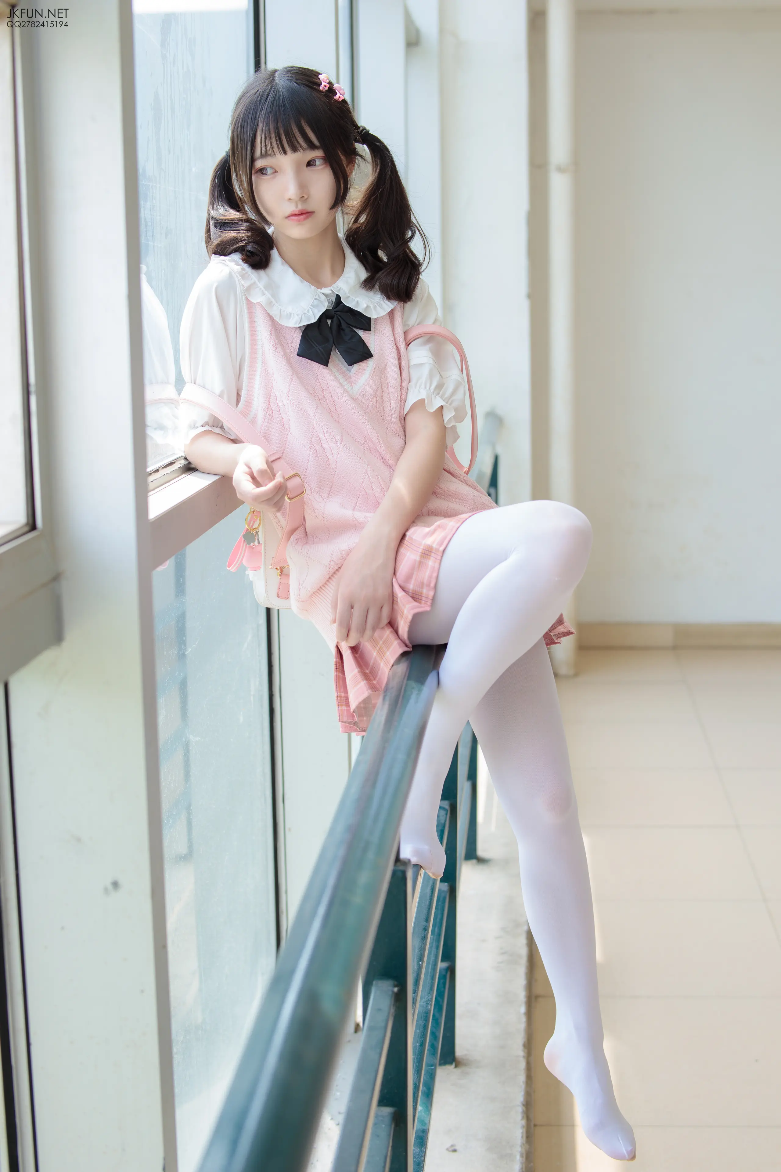 森萝财团 JKFUN 默陌 80D白丝 [126P]