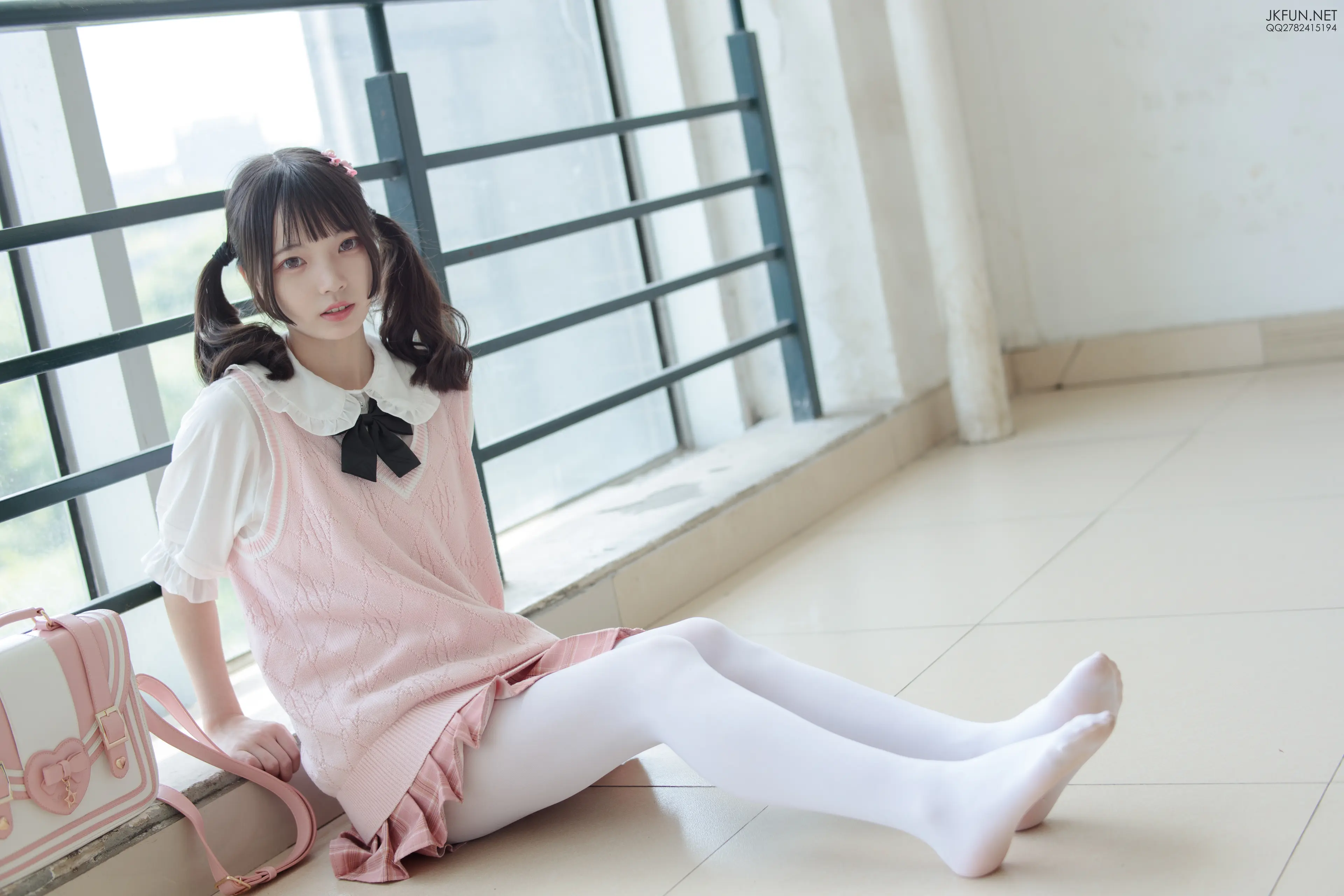 森萝财团 JKFUN 默陌 80D白丝 [126P]