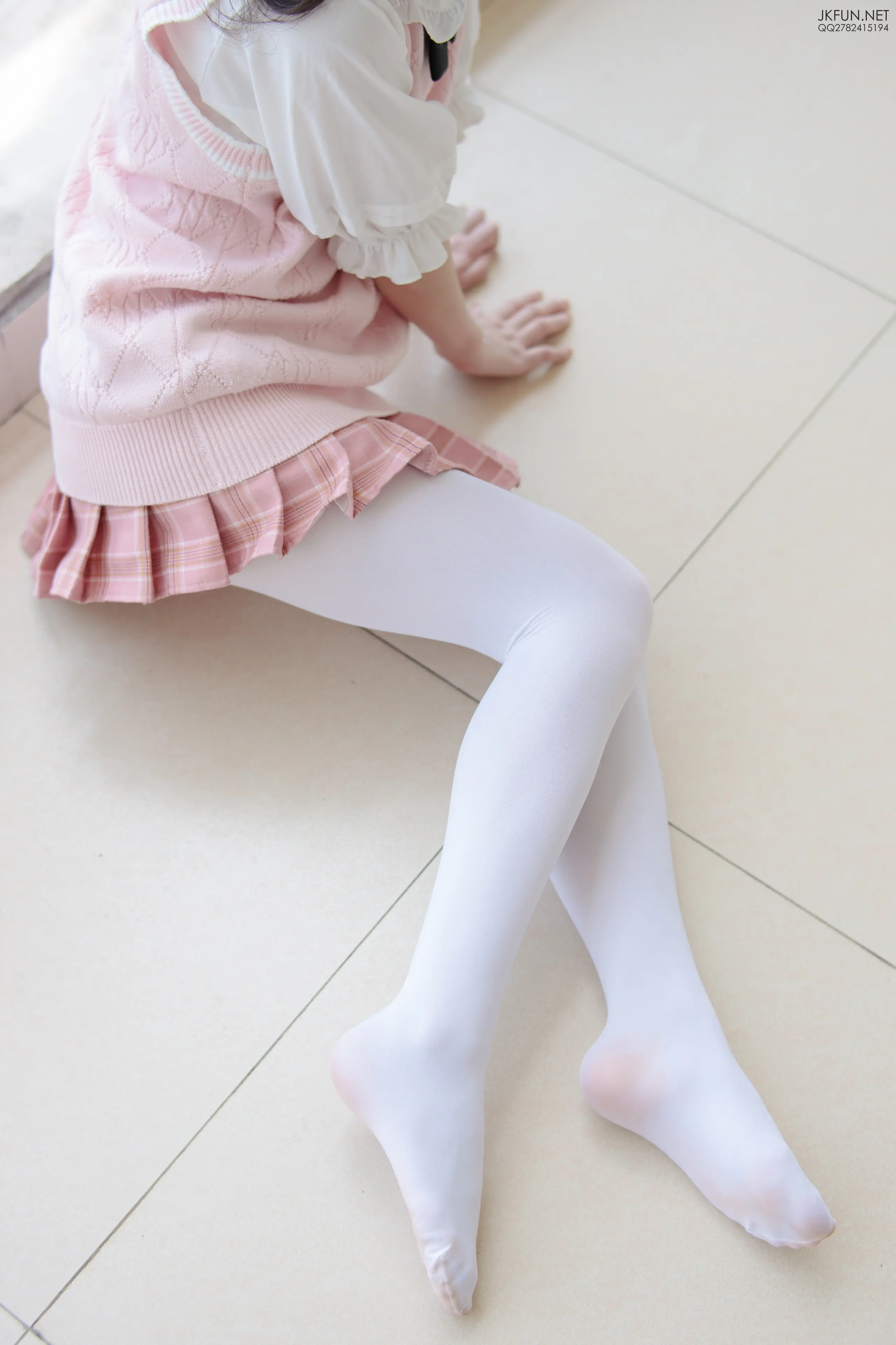 森萝财团 JKFUN 默陌 80D白丝 [126P]