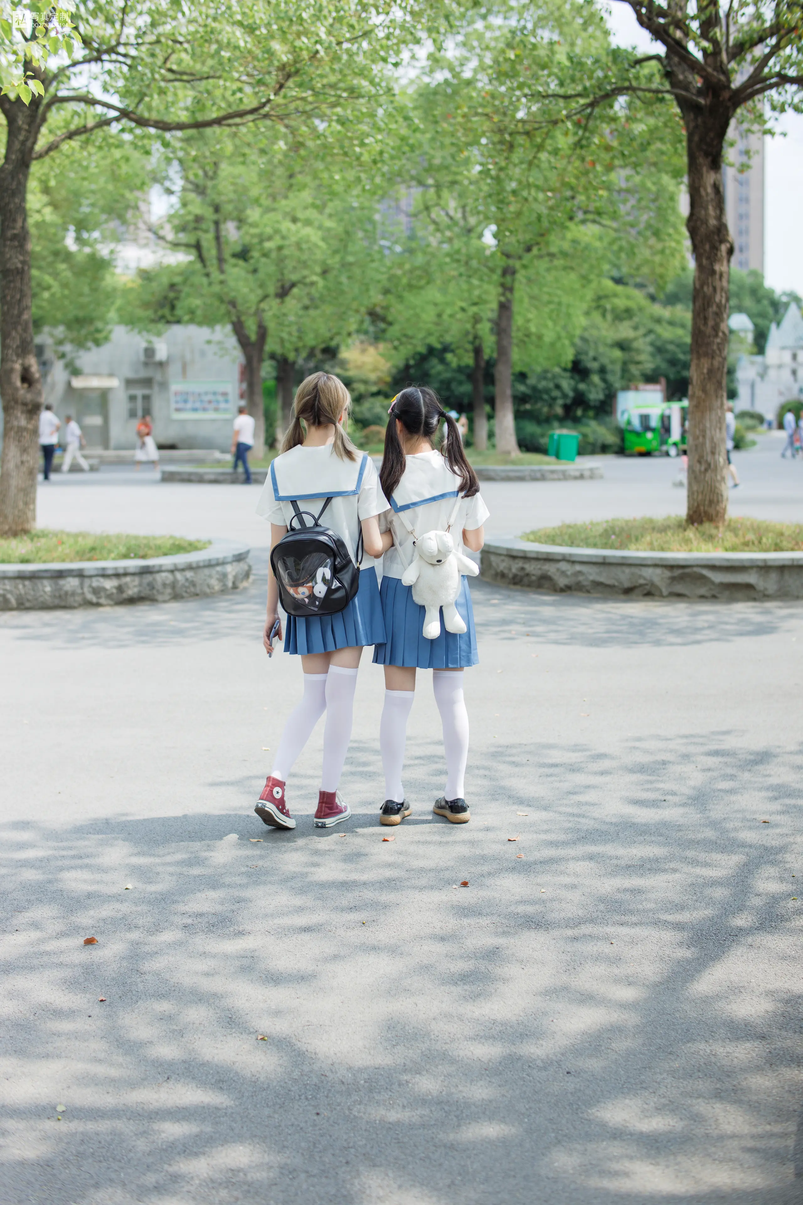 森萝财团 JKFUN 默陌&Aika 80D白丝过膝袜两女一ZOO [93P]