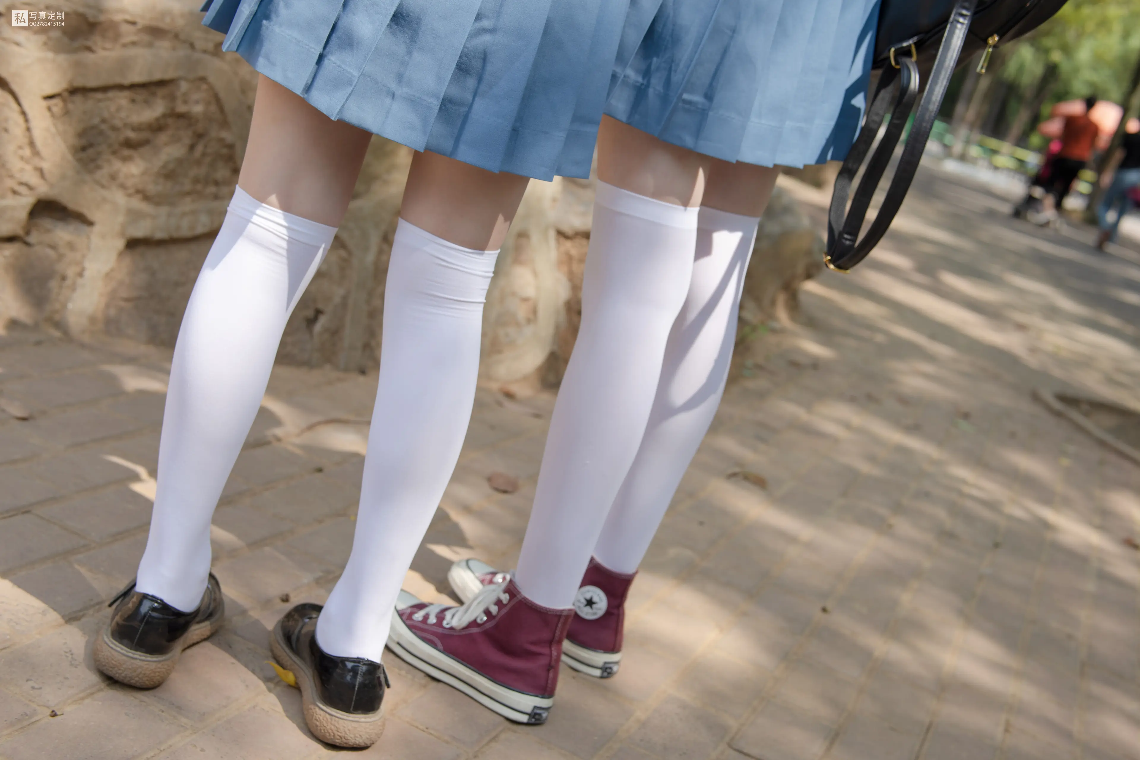 森萝财团 JKFUN 默陌&Aika 80D白丝过膝袜两女一ZOO [93P]