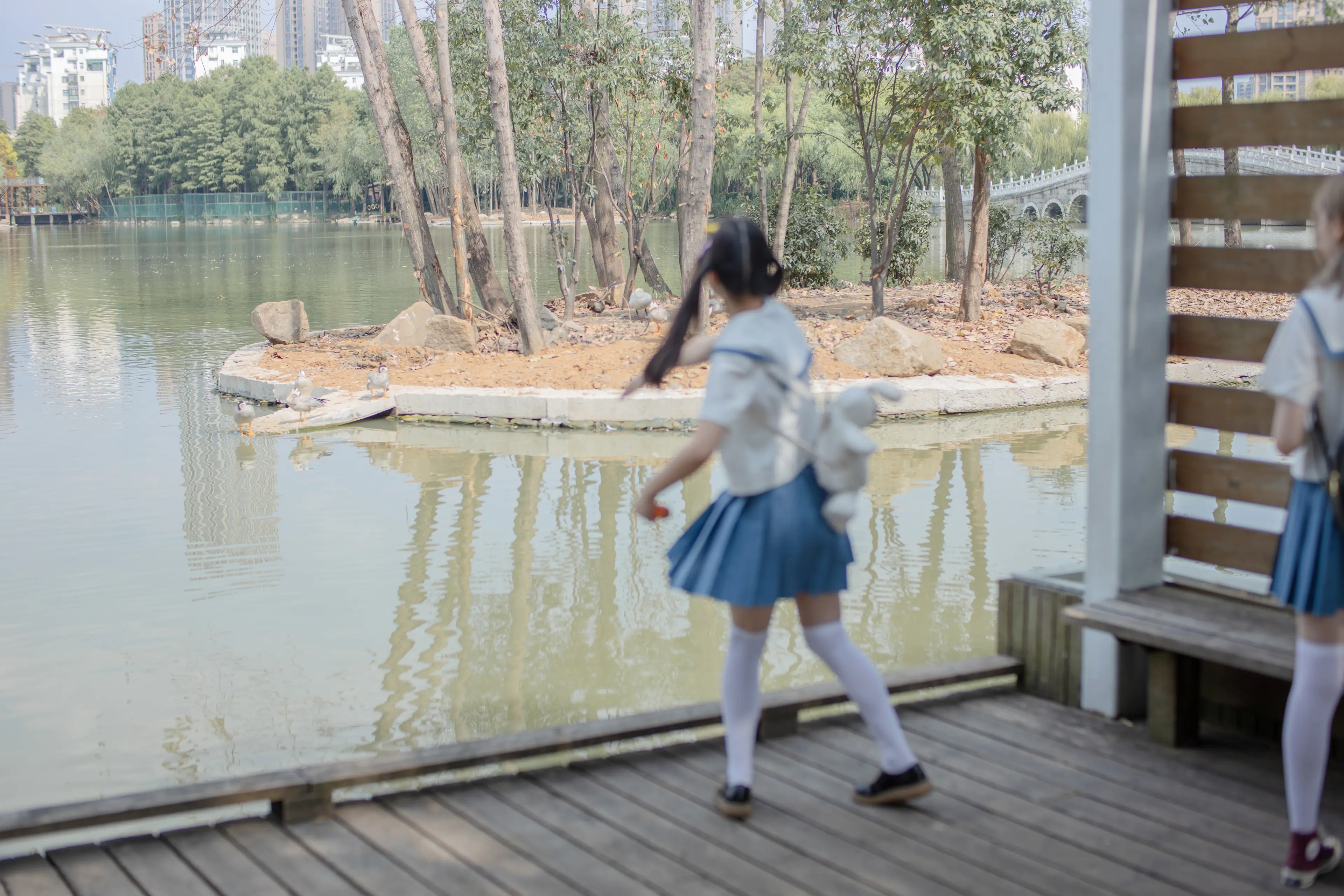 森萝财团 JKFUN 默陌&Aika 80D白丝过膝袜两女一ZOO [93P]