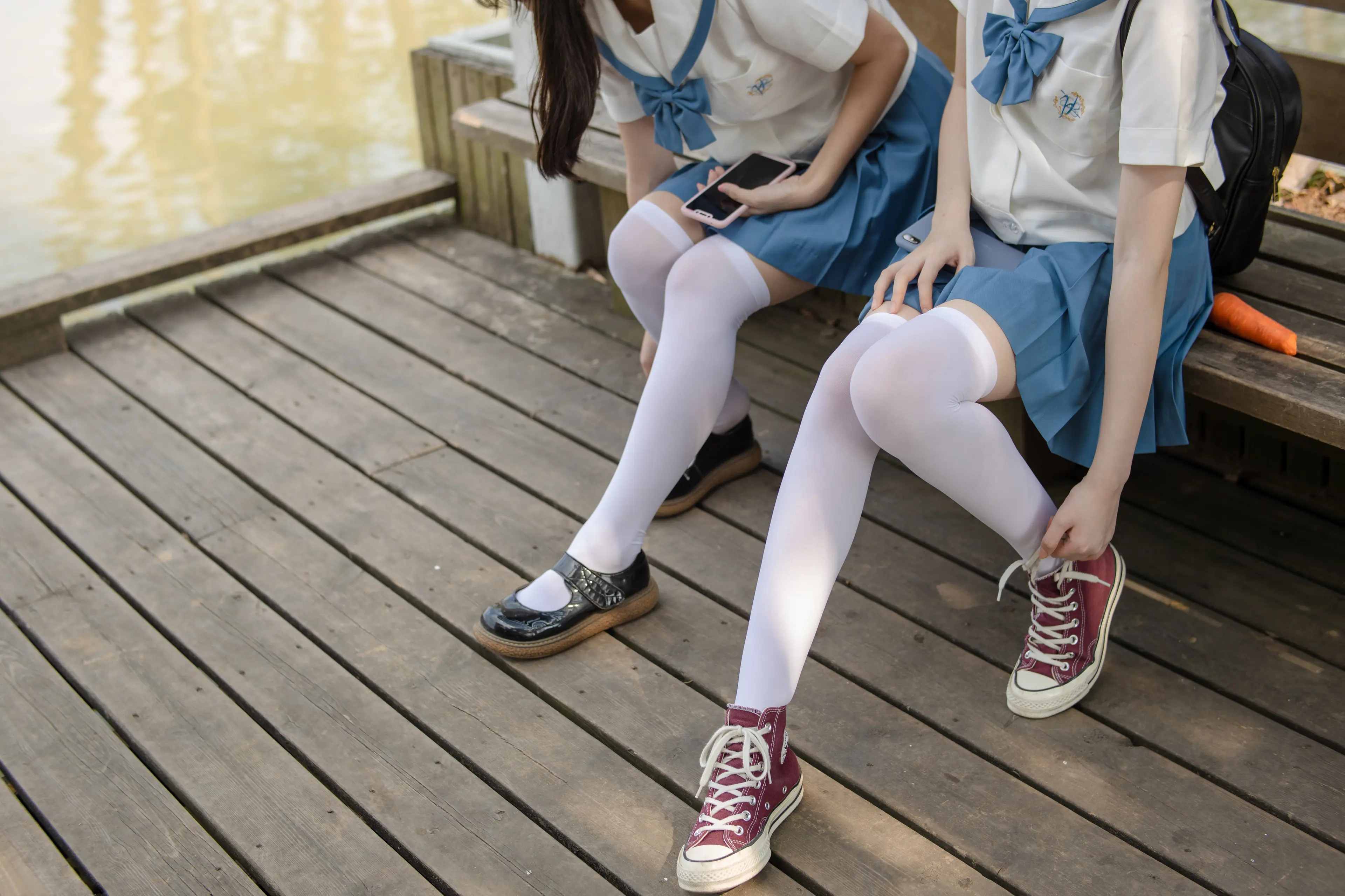 森萝财团 JKFUN 默陌&Aika 80D白丝过膝袜两女一ZOO [93P]