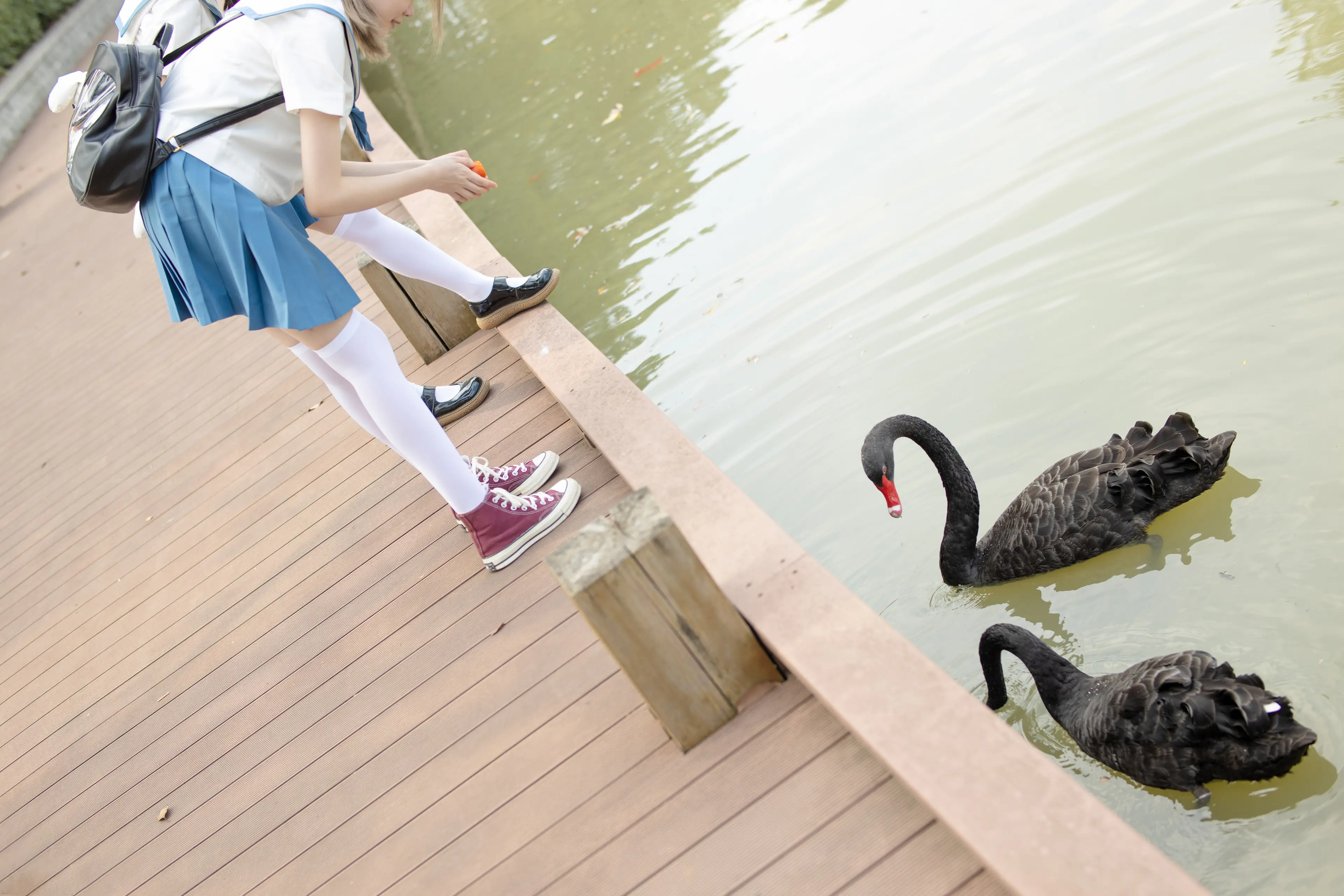 森萝财团 JKFUN 默陌&Aika 80D白丝过膝袜两女一ZOO [93P]