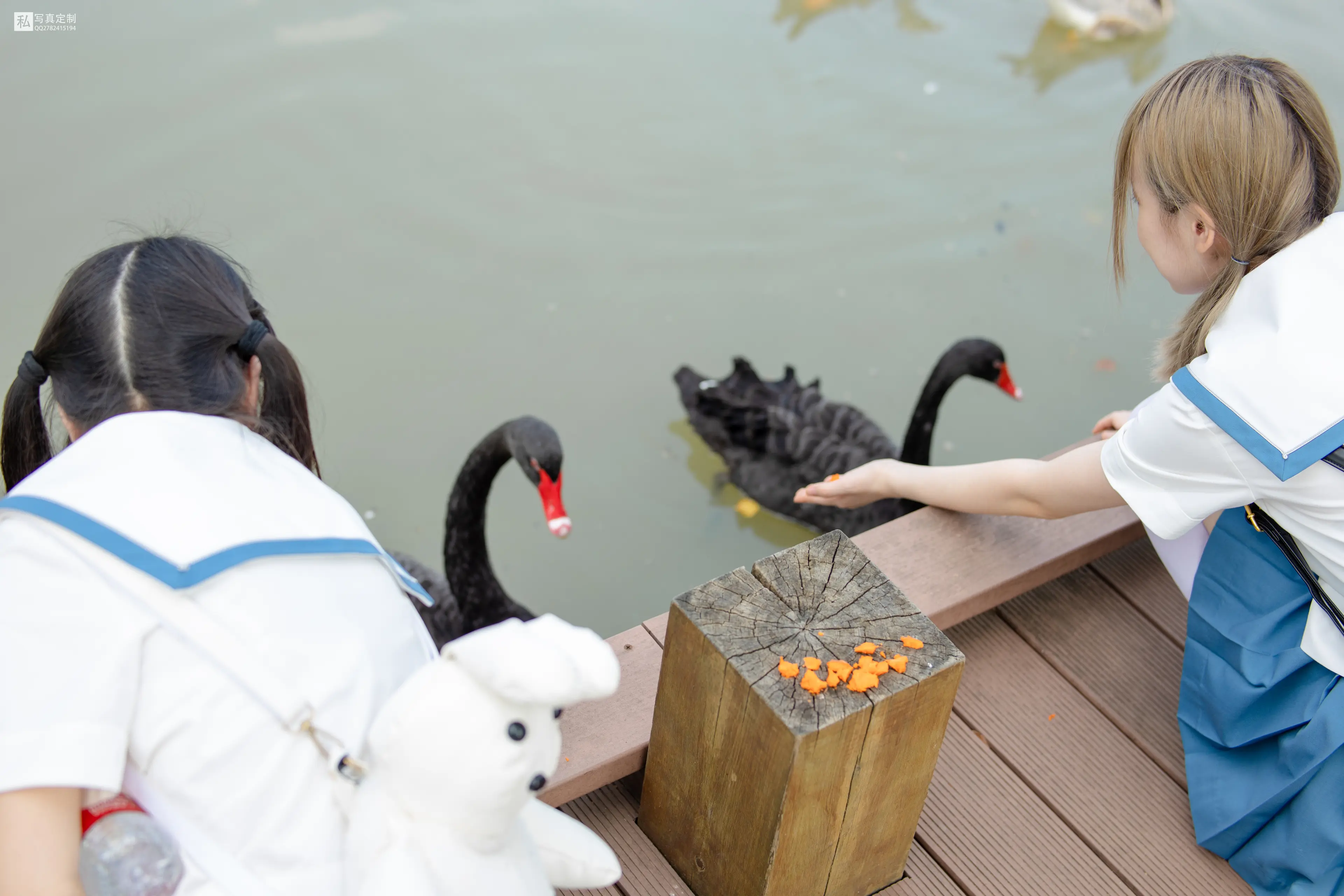 森萝财团 JKFUN 默陌&Aika 80D白丝过膝袜两女一ZOO [93P]