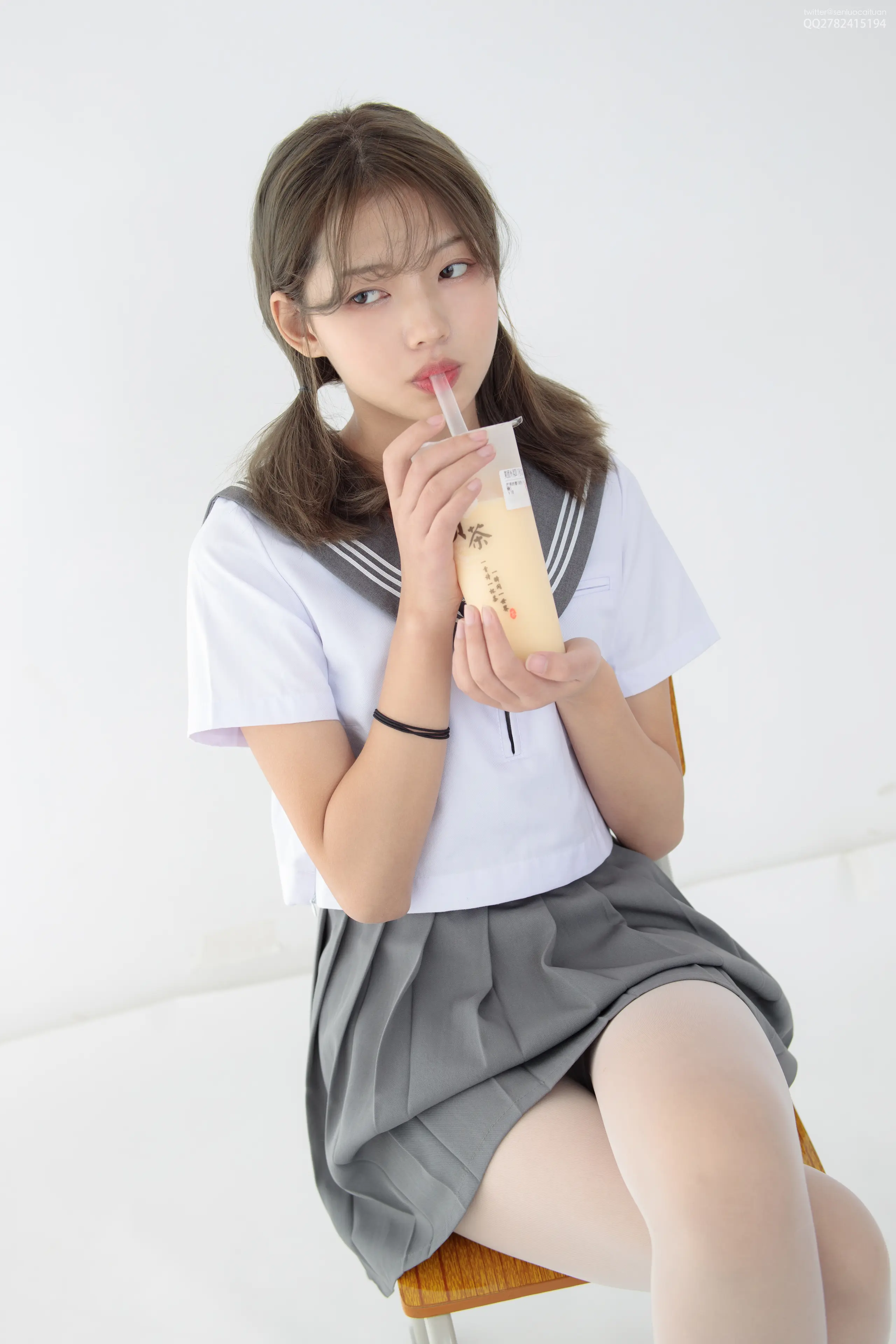 森萝财团 JKFUN 默陌+芝士 13D白丝白丝网鞋合辑 [104P]