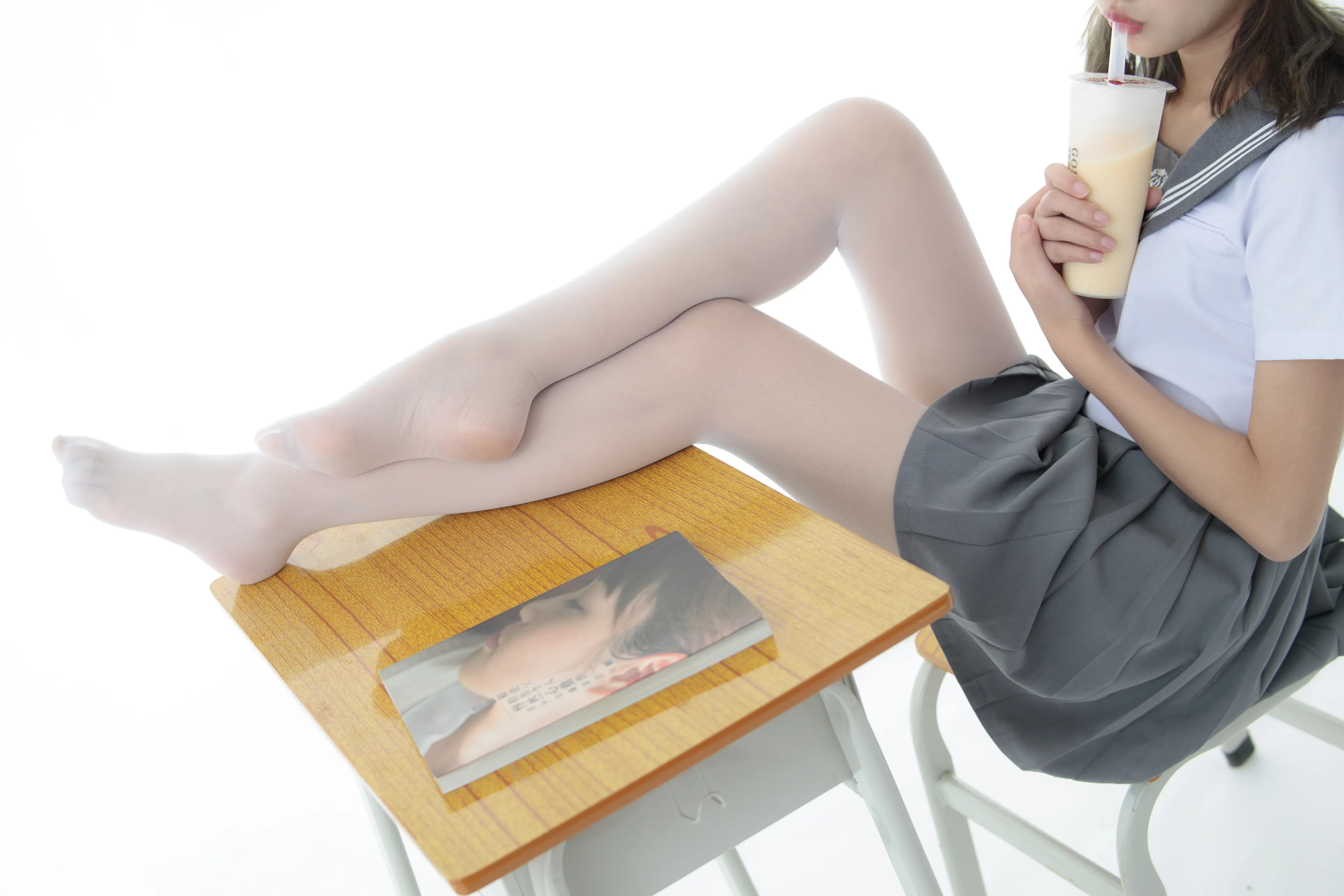 森萝财团 JKFUN 默陌+芝士 13D白丝白丝网鞋合辑 [104P]