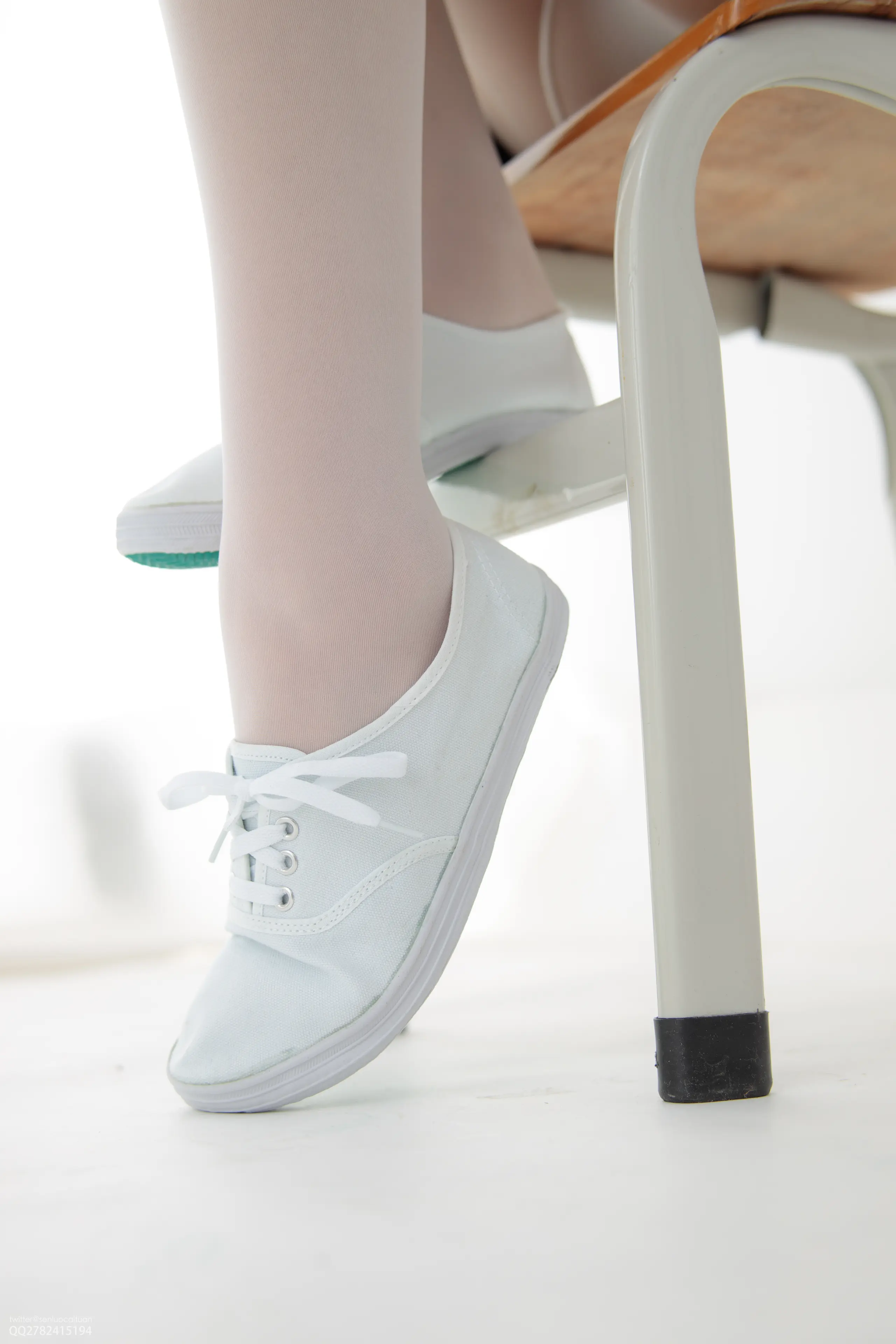 森萝财团 JKFUN 默陌+芝士 13D白丝白丝网鞋合辑 [104P]