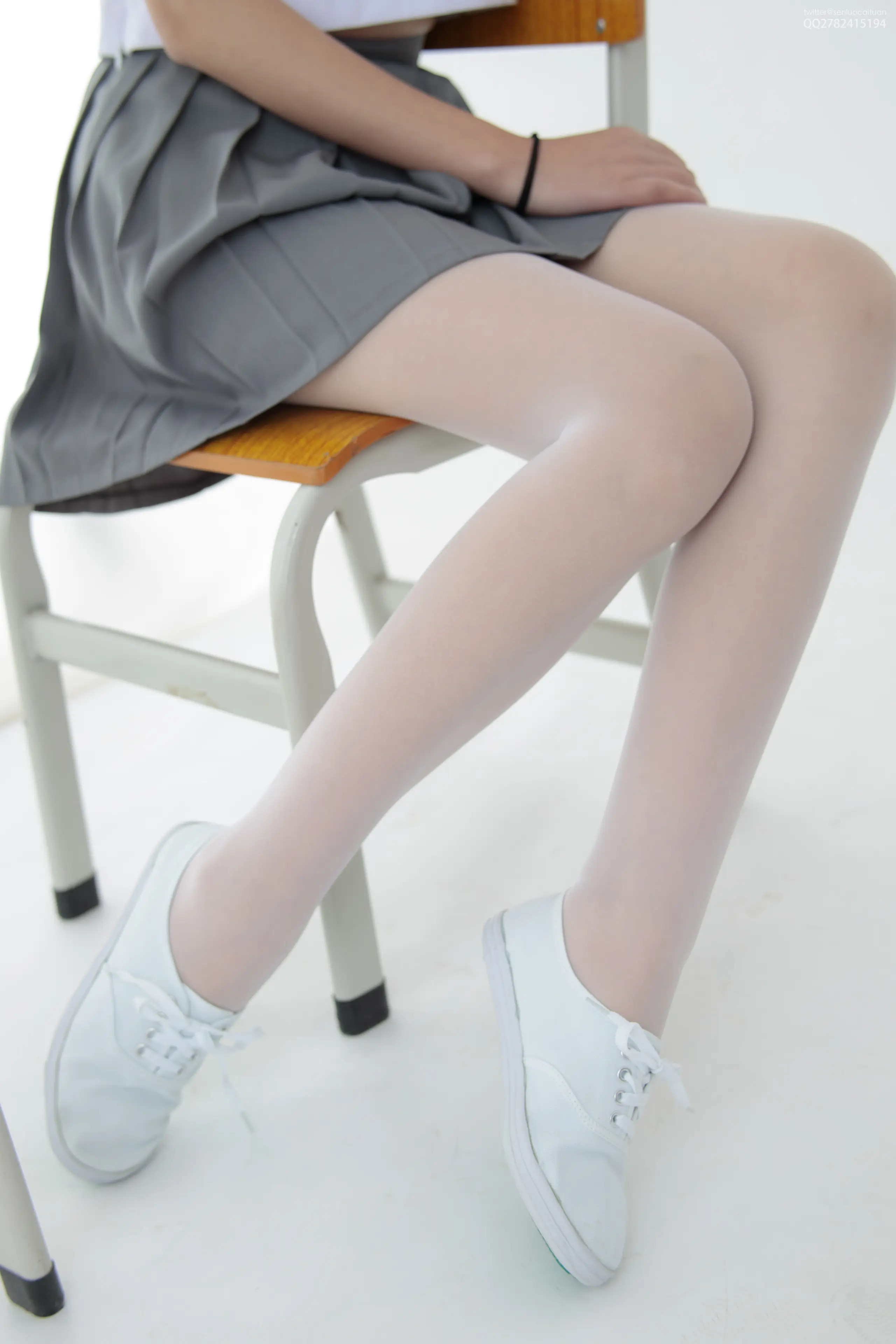 森萝财团 JKFUN 默陌+芝士 13D白丝白丝网鞋合辑 [104P]