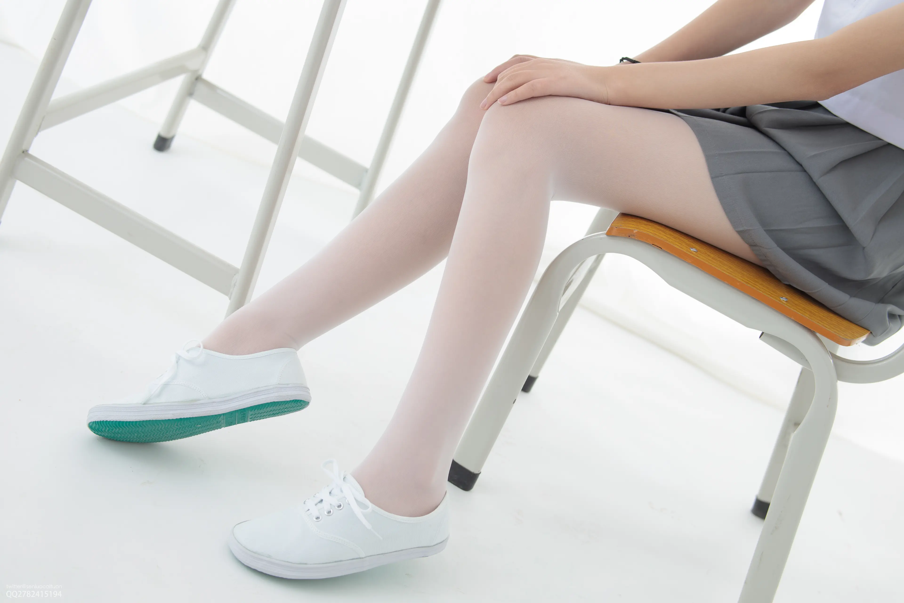 森萝财团 JKFUN 默陌+芝士 13D白丝白丝网鞋合辑 [104P]